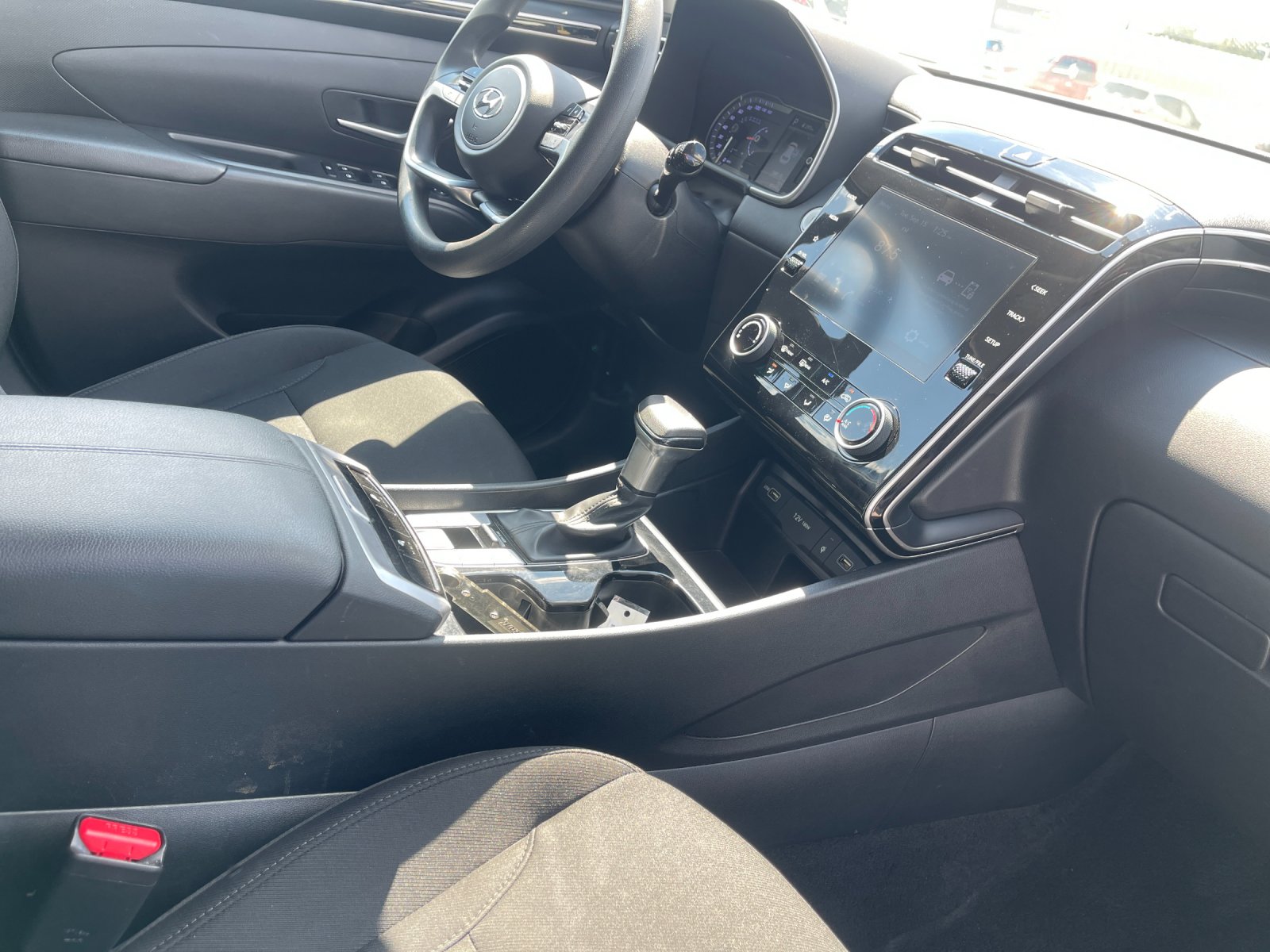 Used 2023 Gray Hyundai SEL image 18