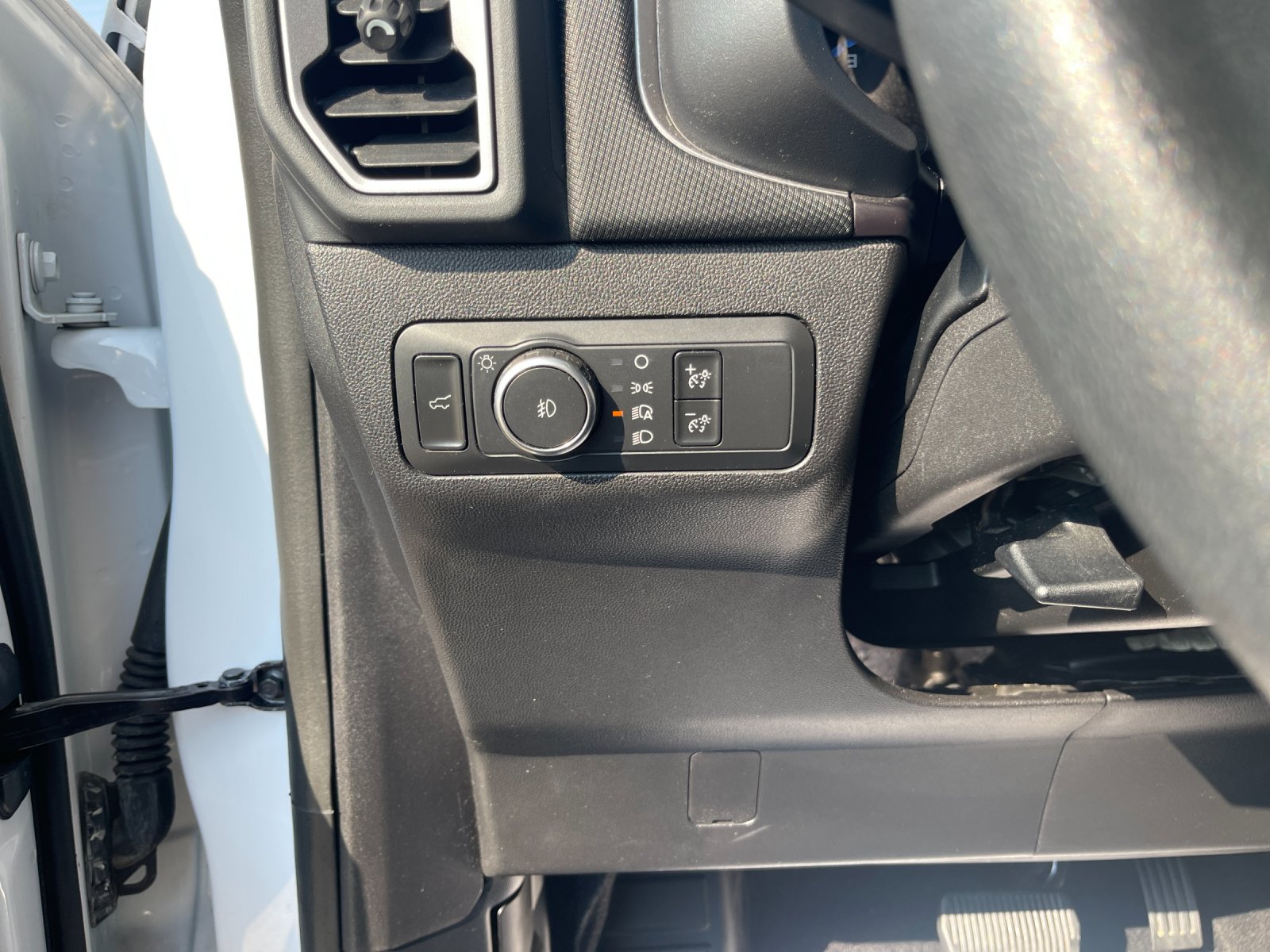 Used 2021 White Ford Big Bend image 30
