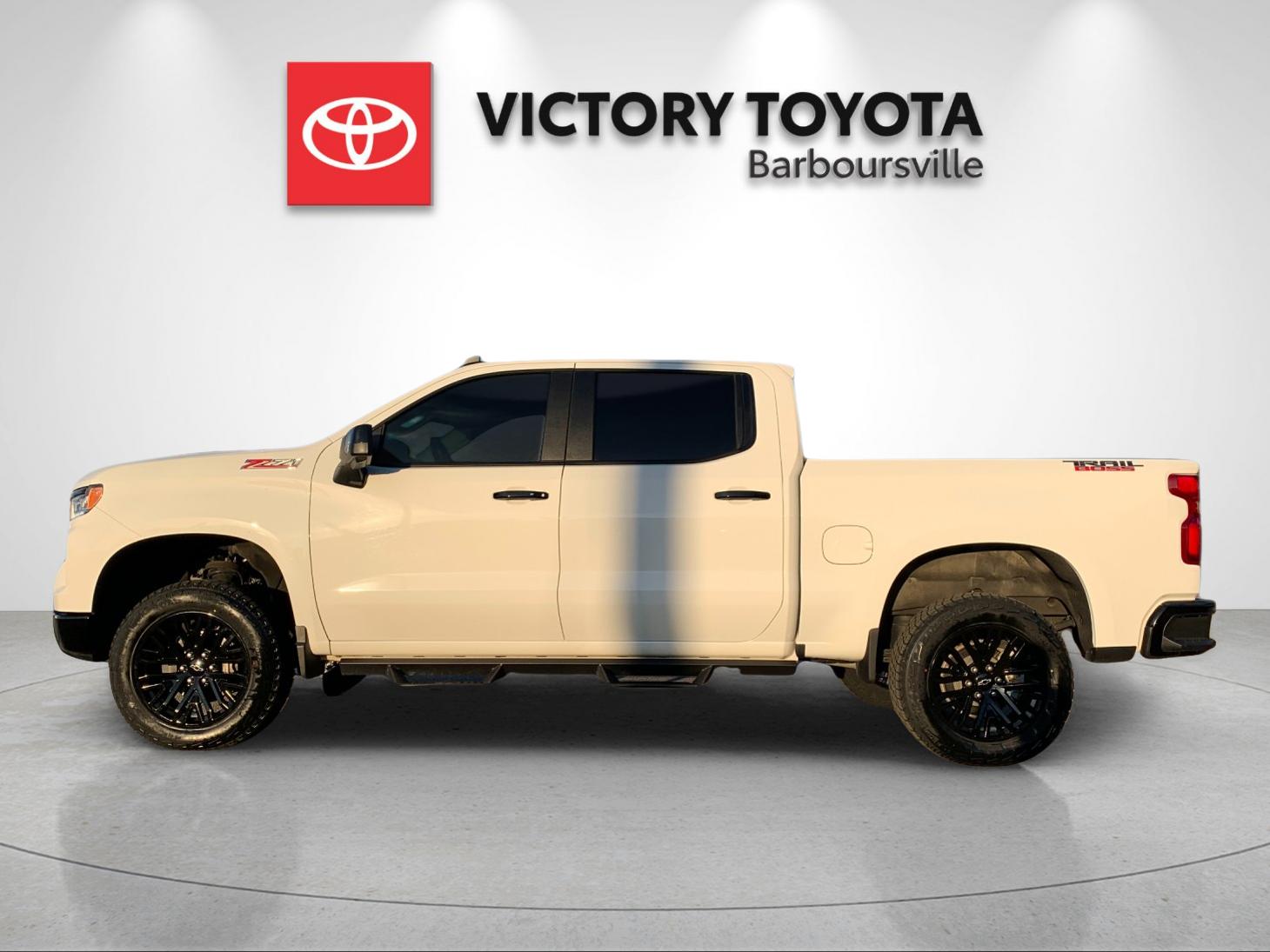 Used 2025 White Chevrolet LT Trail Boss image 2