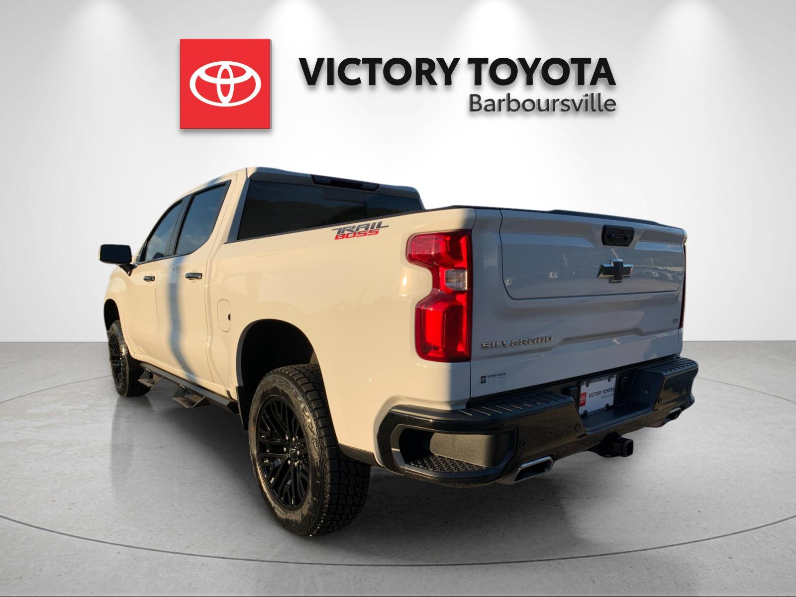 Used 2025 White Chevrolet LT Trail Boss image 3