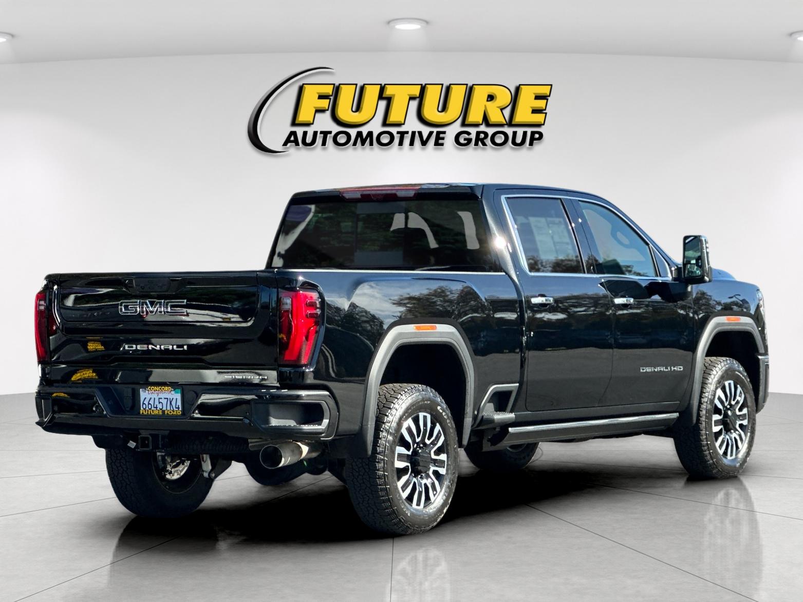Used 2026 Black GMC Denali Ultimate image 3