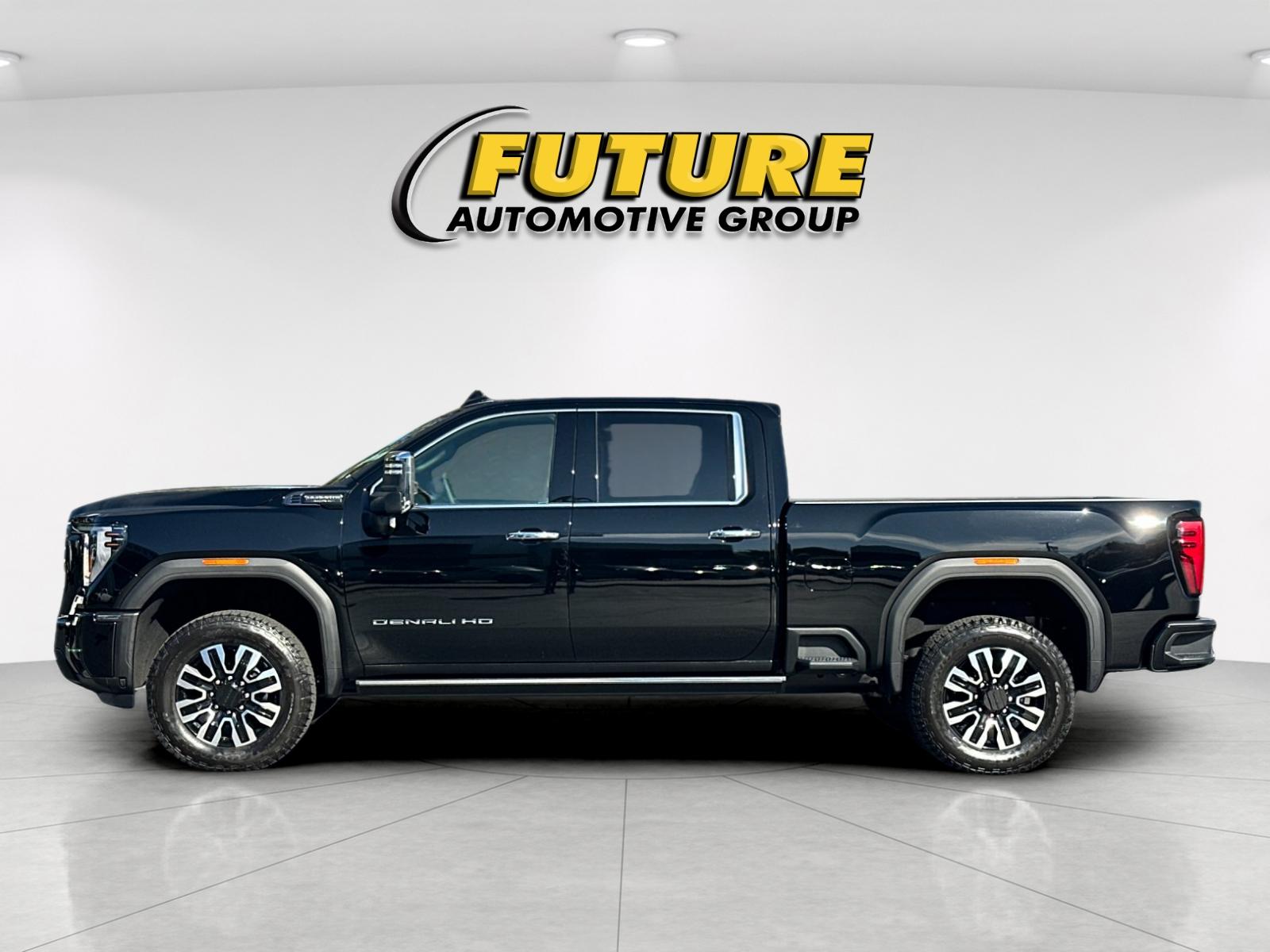 Used 2026 Black GMC Denali Ultimate image 6