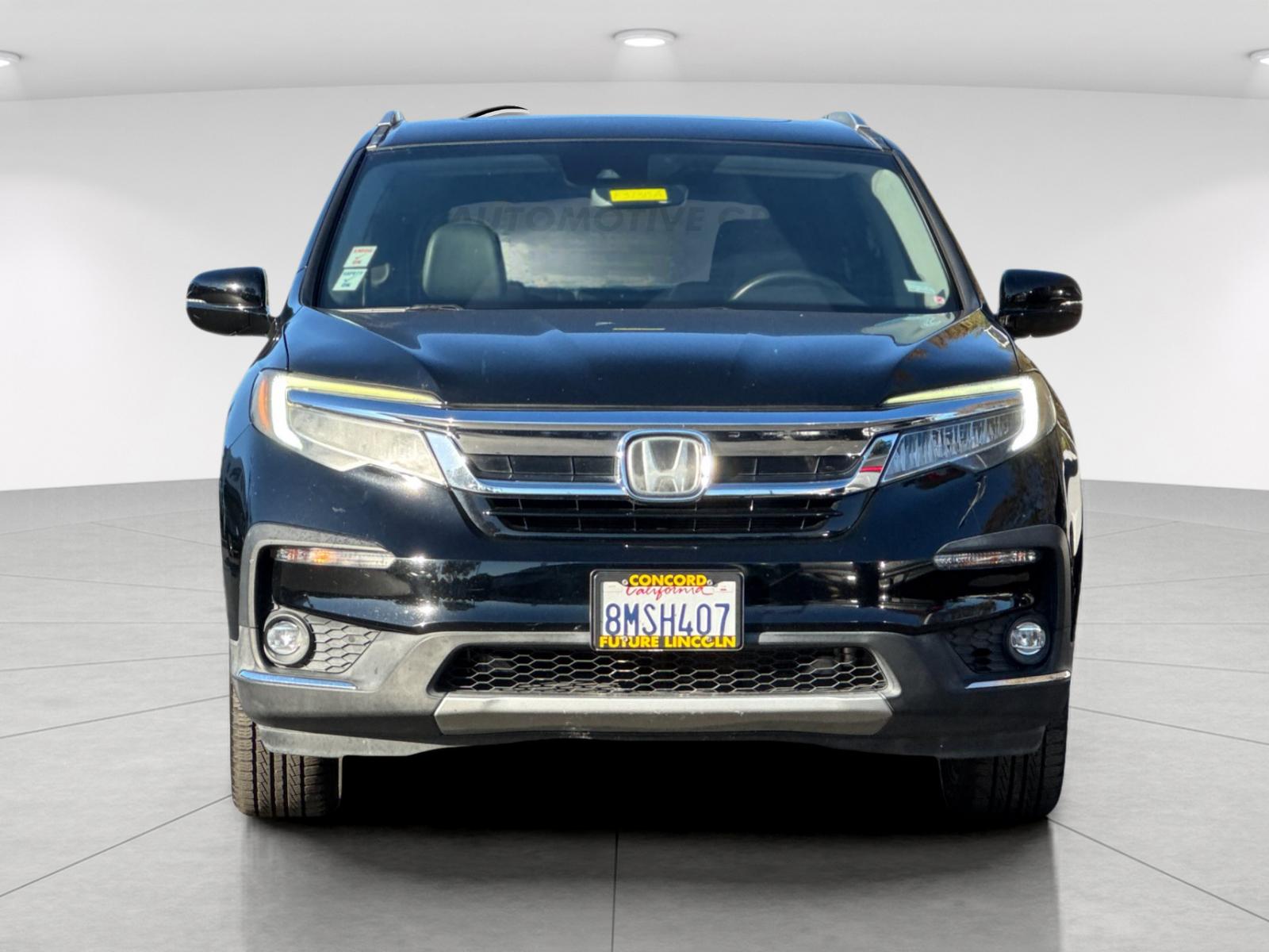 Used 2019 Black Honda Touring image 8