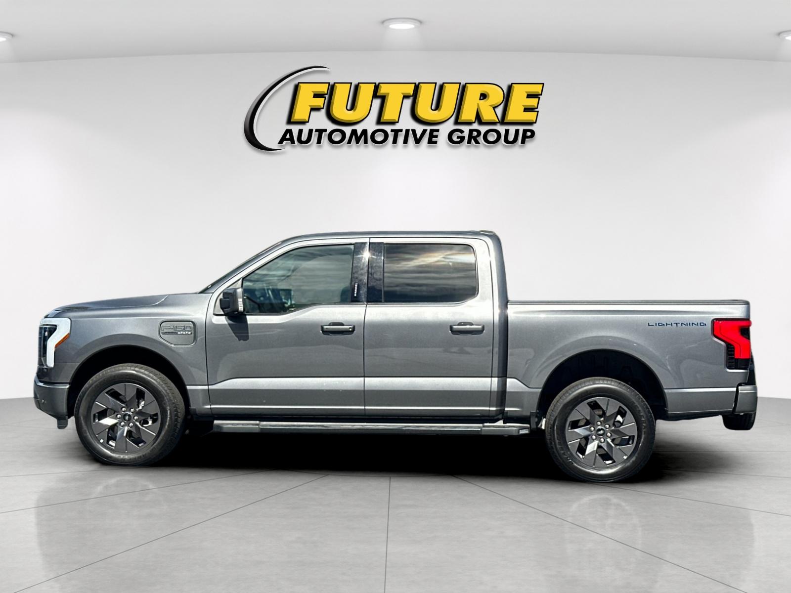 Used 2023 Gray Ford Lariat image 6