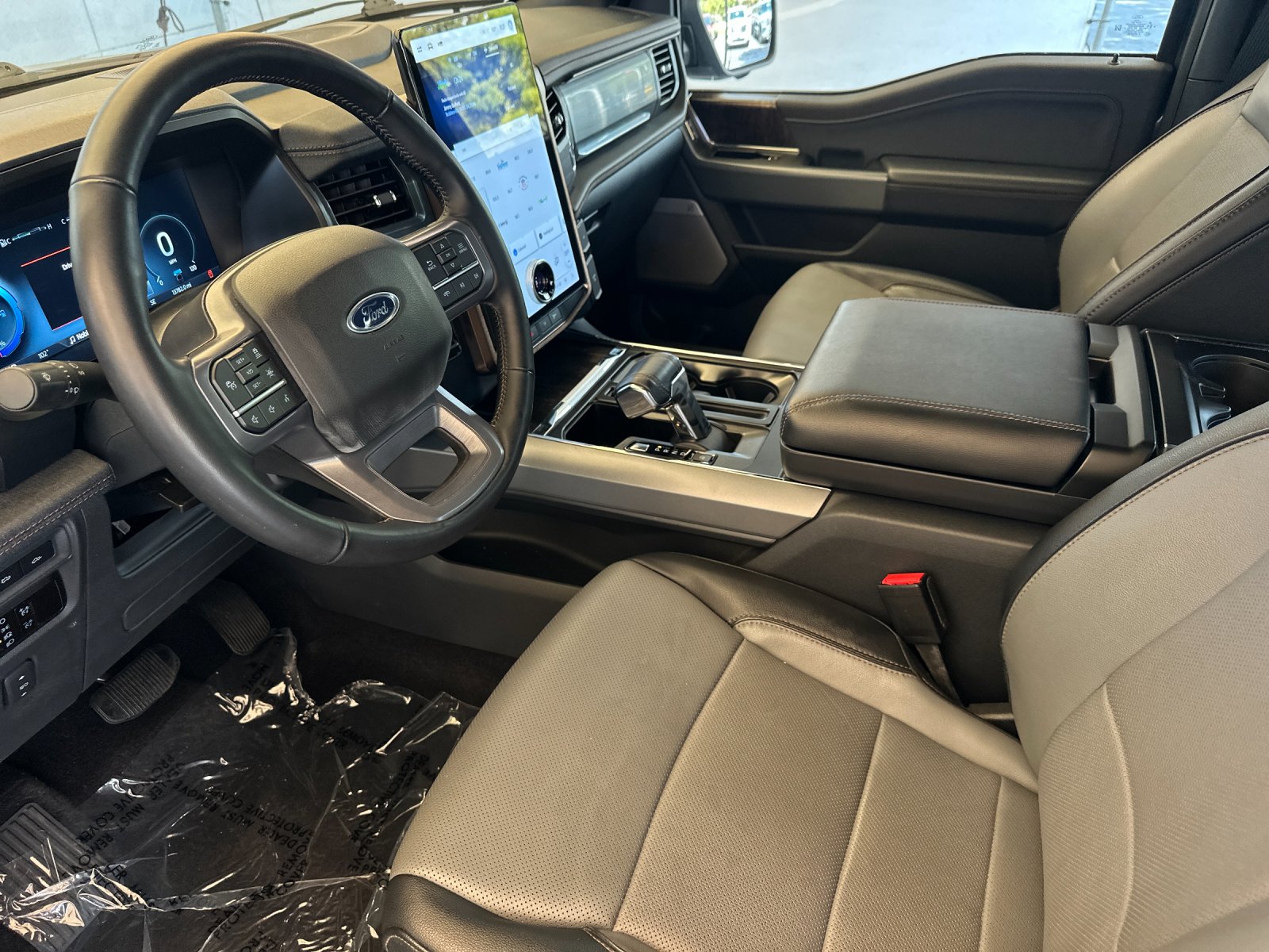 Used 2023 Gray Ford Lariat image 9