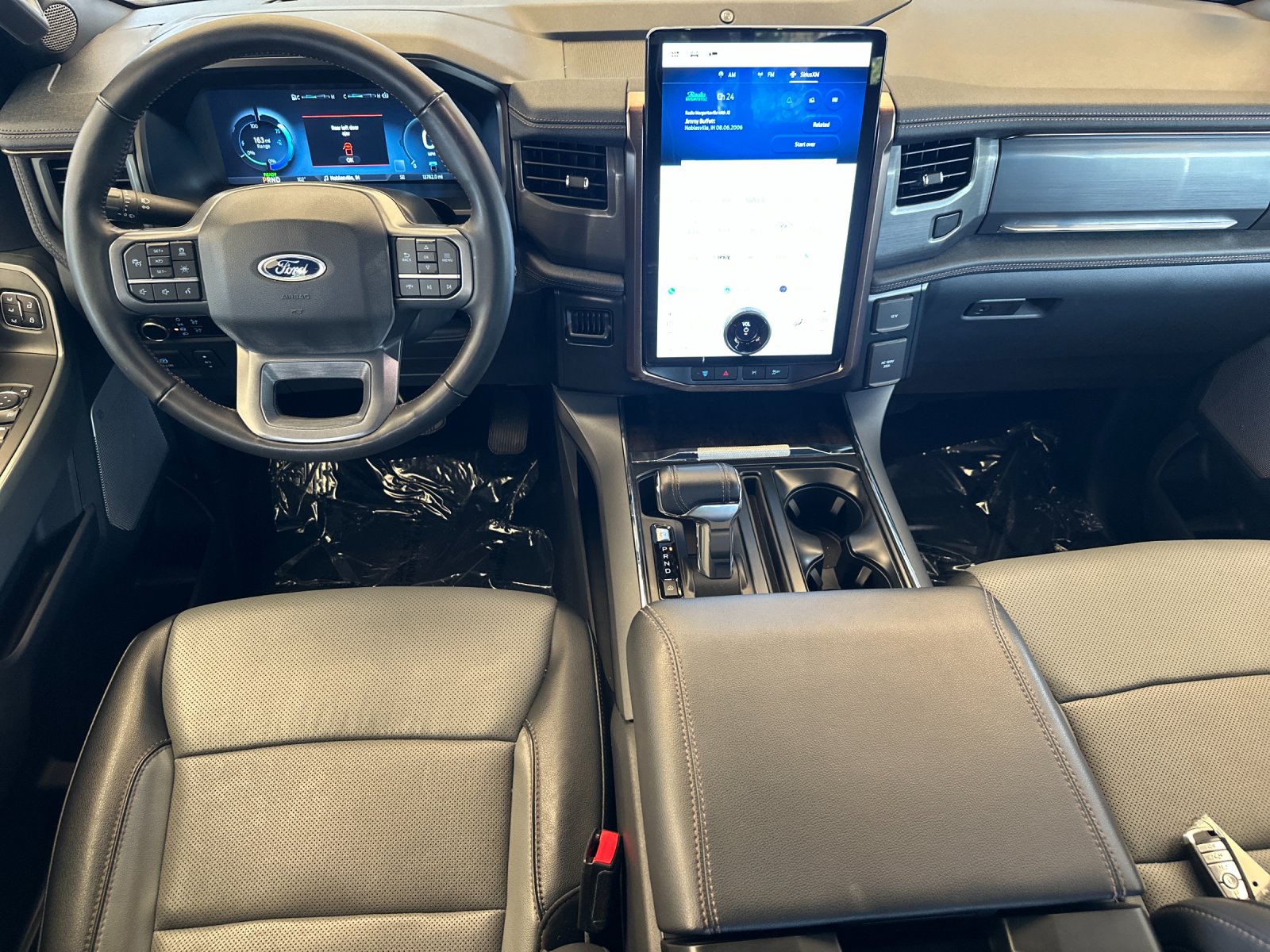 Used 2023 Gray Ford Lariat image 12