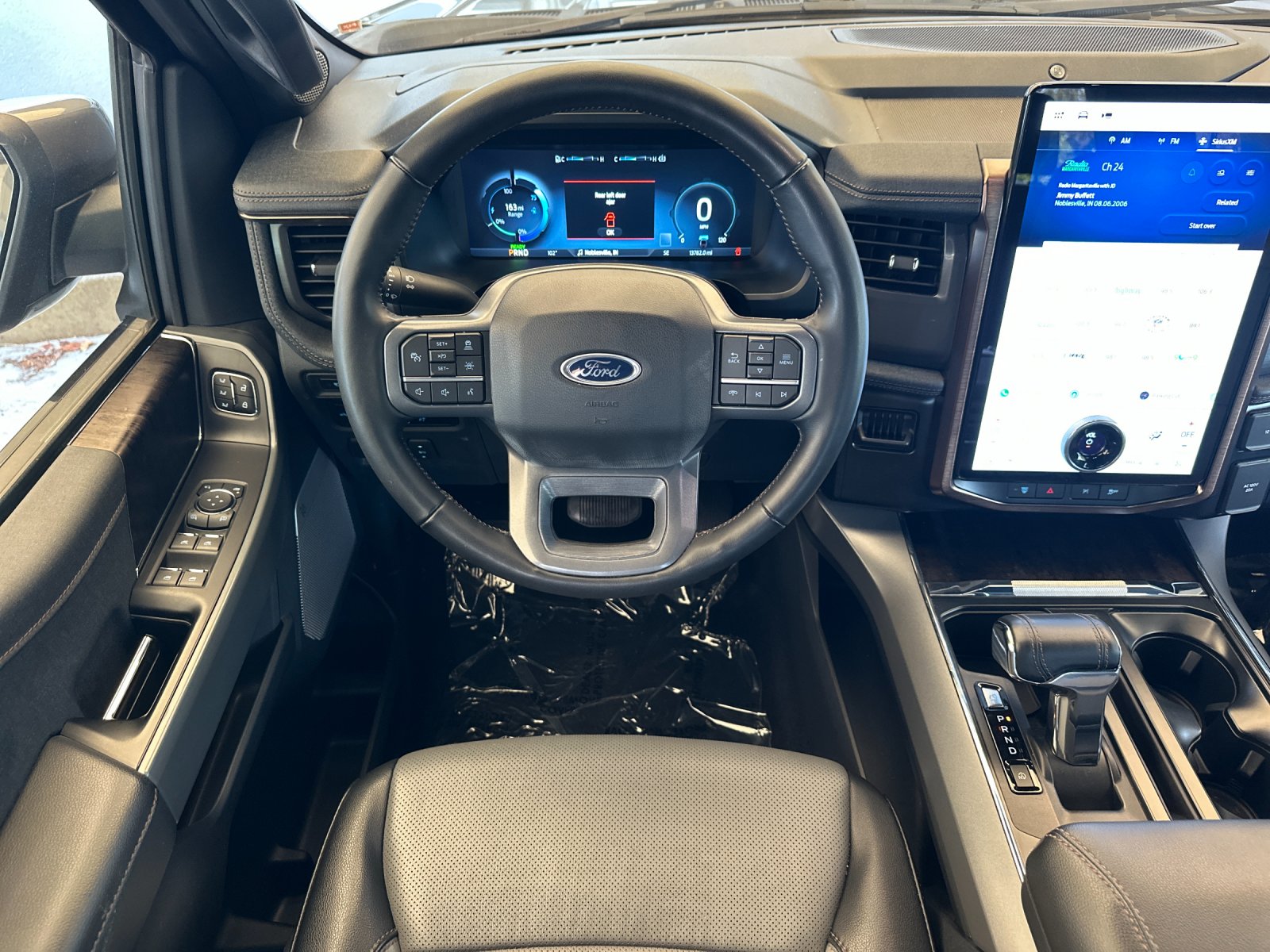 Used 2023 Gray Ford Lariat image 13