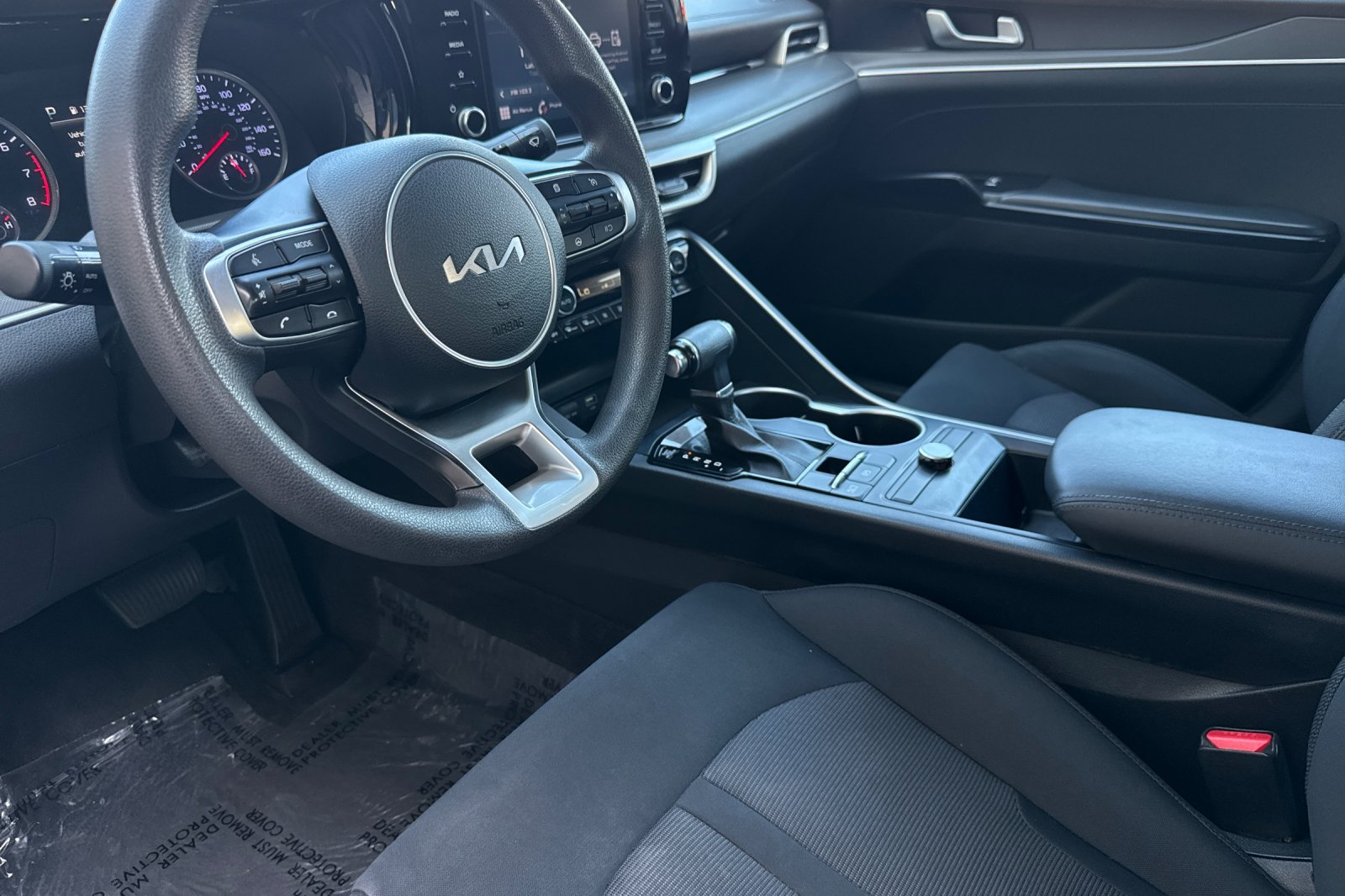 Used 2022 Silver Kia LXS image 10