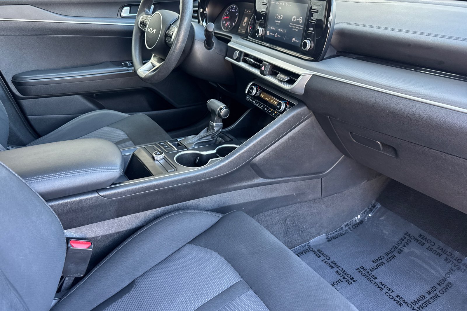 Used 2022 Silver Kia LXS image 15