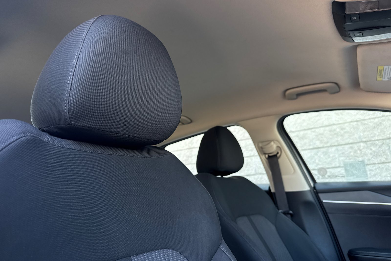 Used 2022 Silver Kia LXS image 16