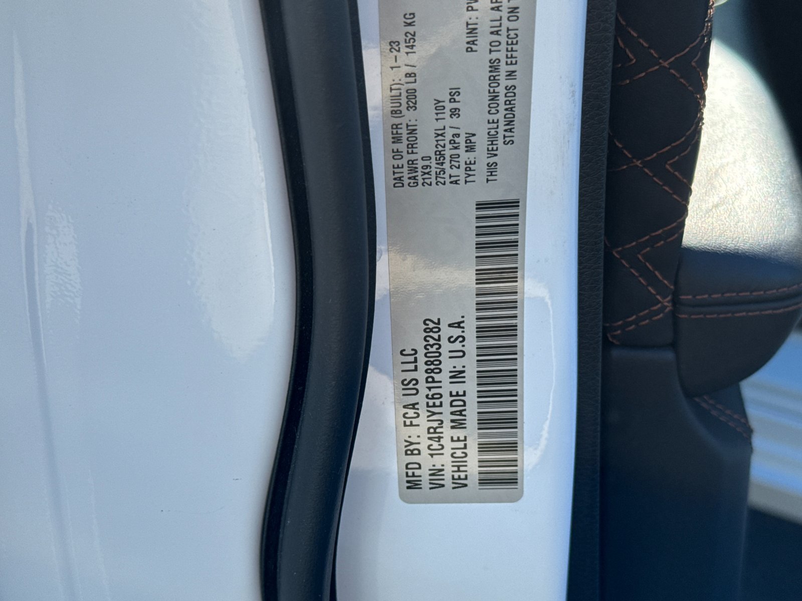 Used 2023 White Jeep Summit Reserve 4xe image 29