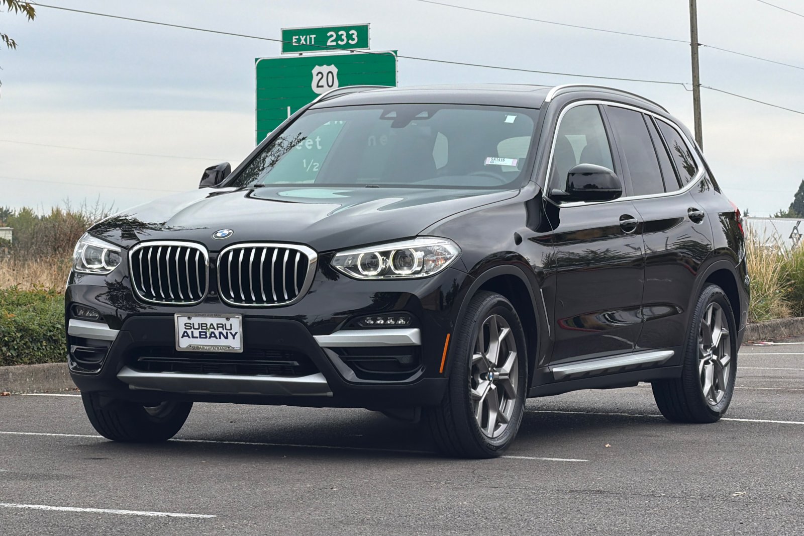 Used 2021 Black BMW xDrive30i image 8
