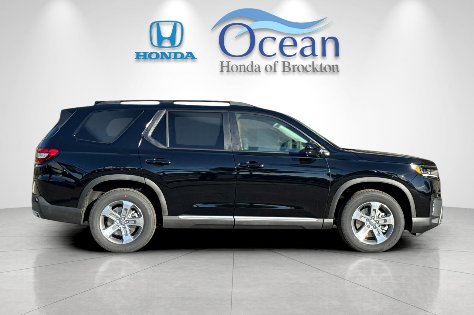 New 2026 Crystal Black Pearl Honda EX-L image 6