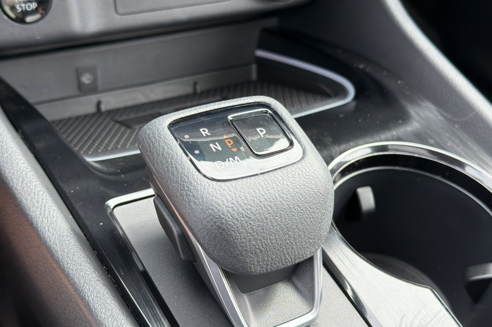 Used 2025 Red Nissan SL image 19