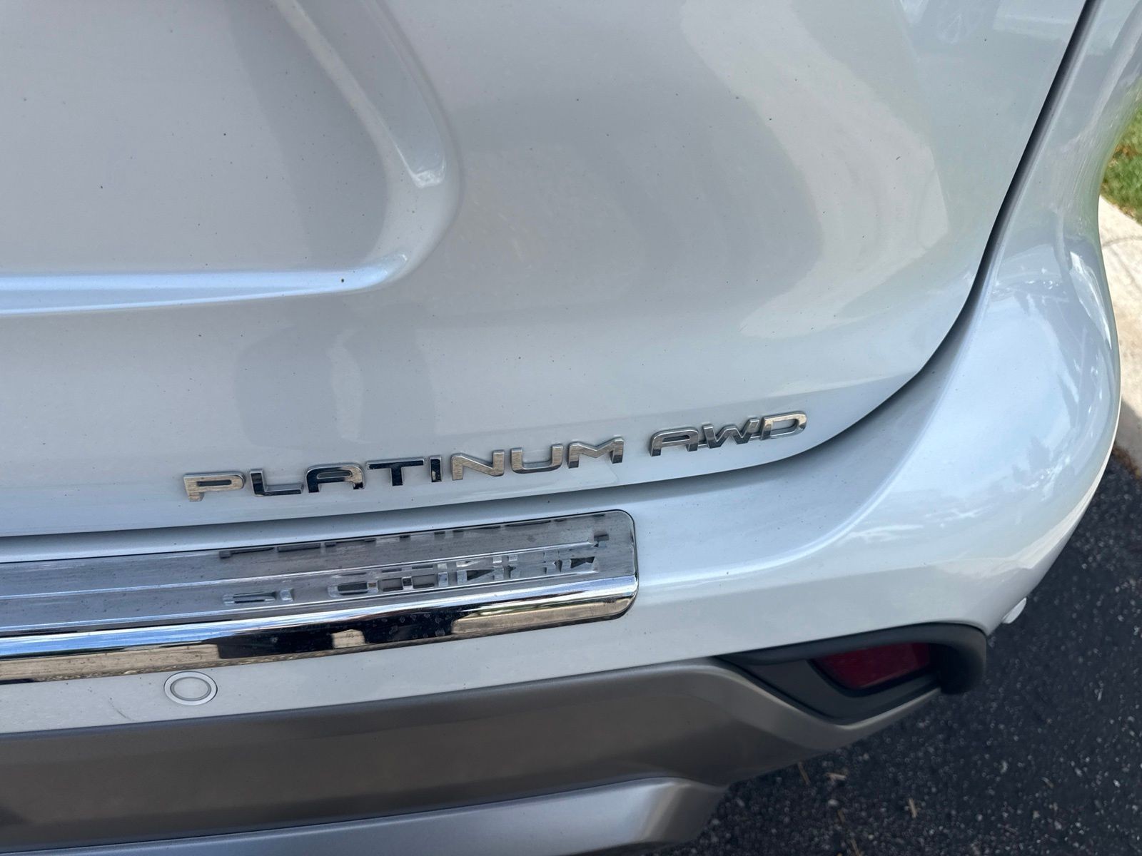 Used 2024 Pearl Toyota Platinum image 10