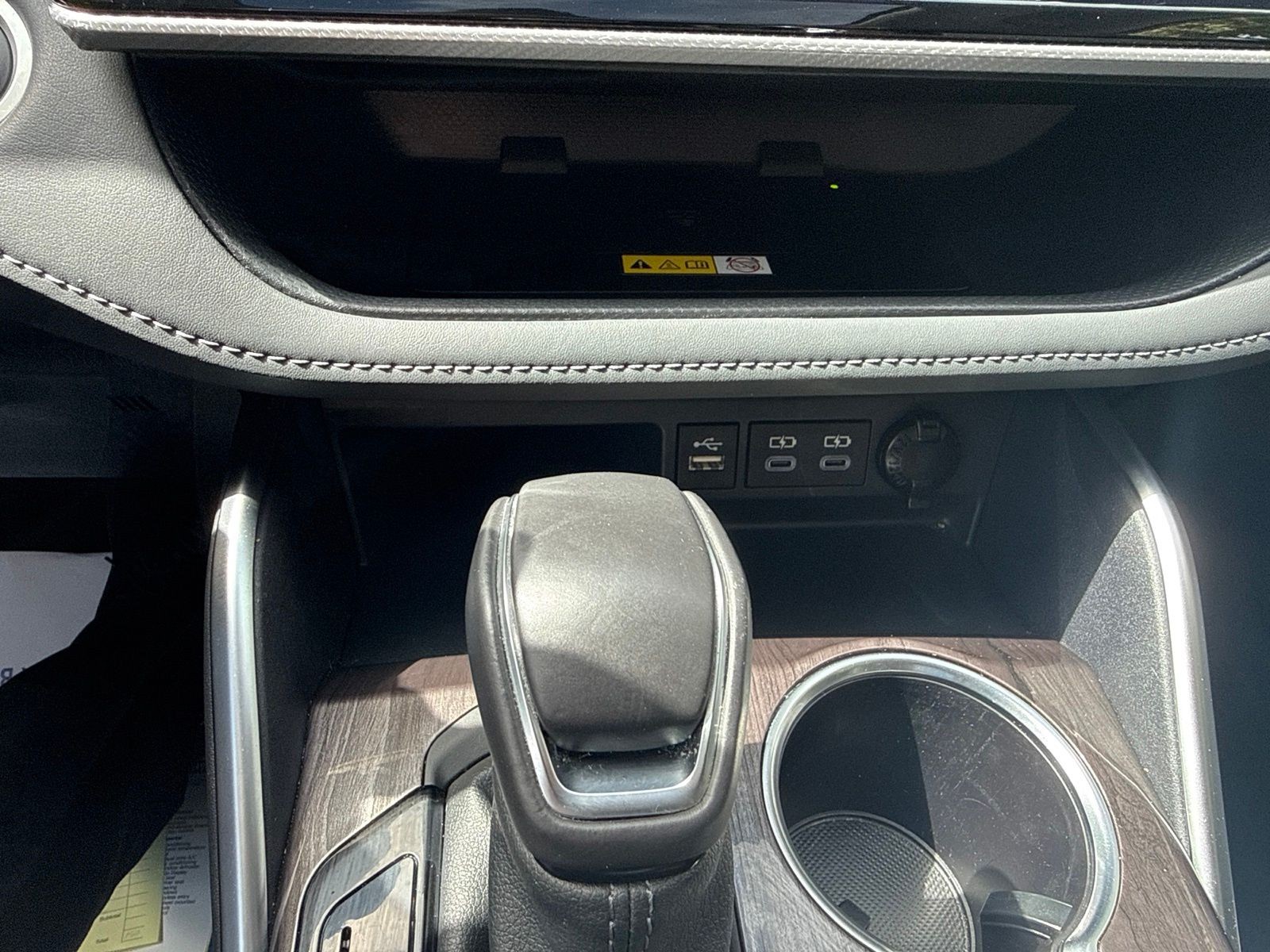 Used 2024 Pearl Toyota Platinum image 31