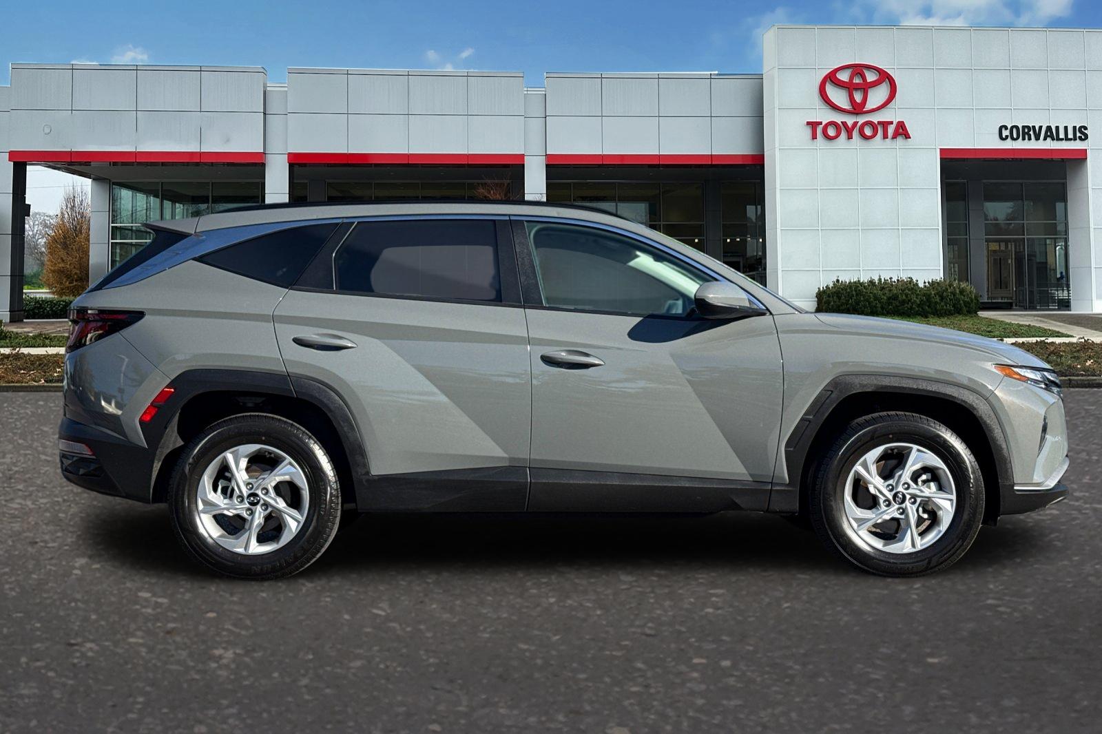 Used 2024 Gray Hyundai SEL image 3