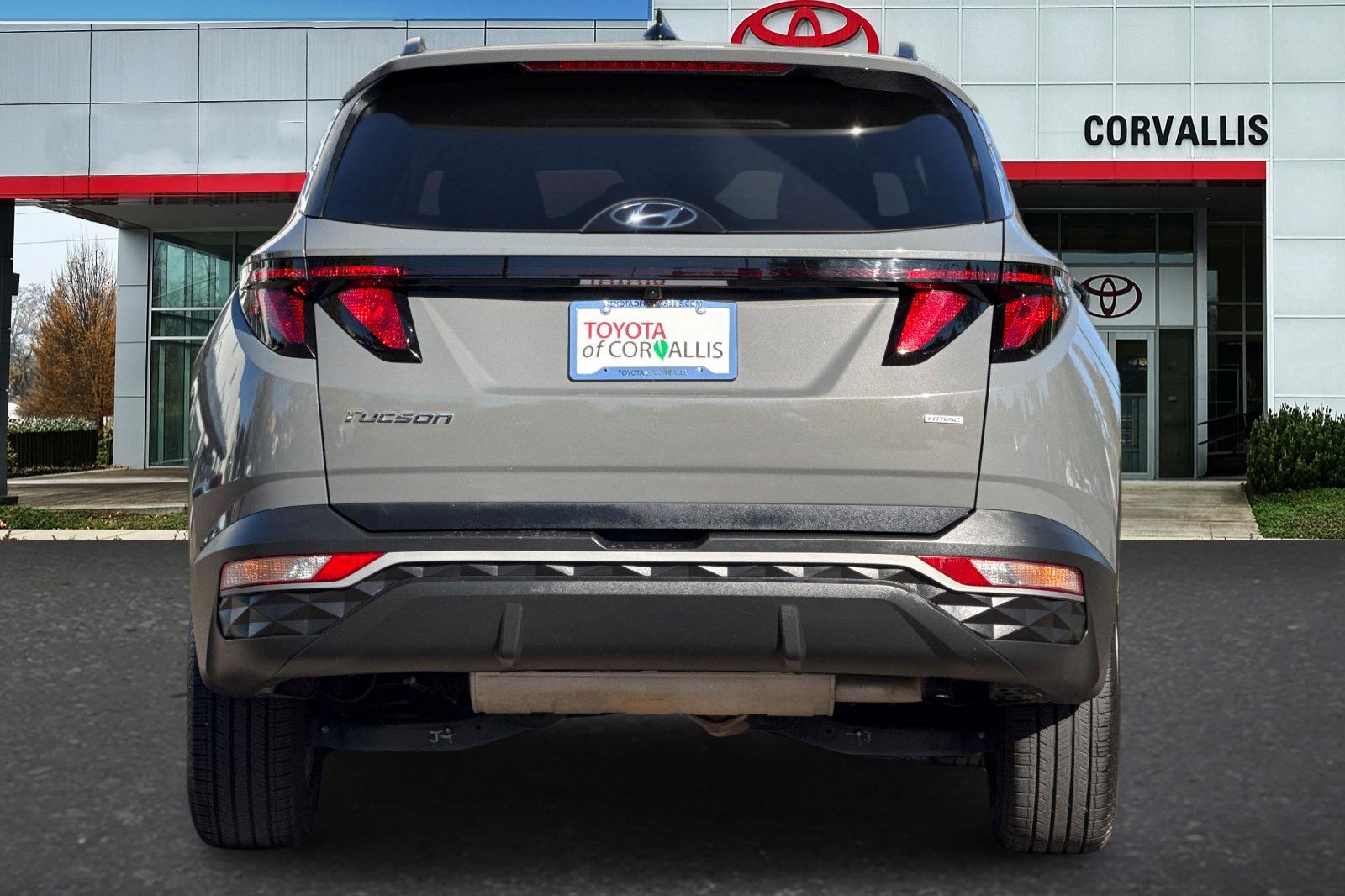 Used 2024 Gray Hyundai SEL image 5