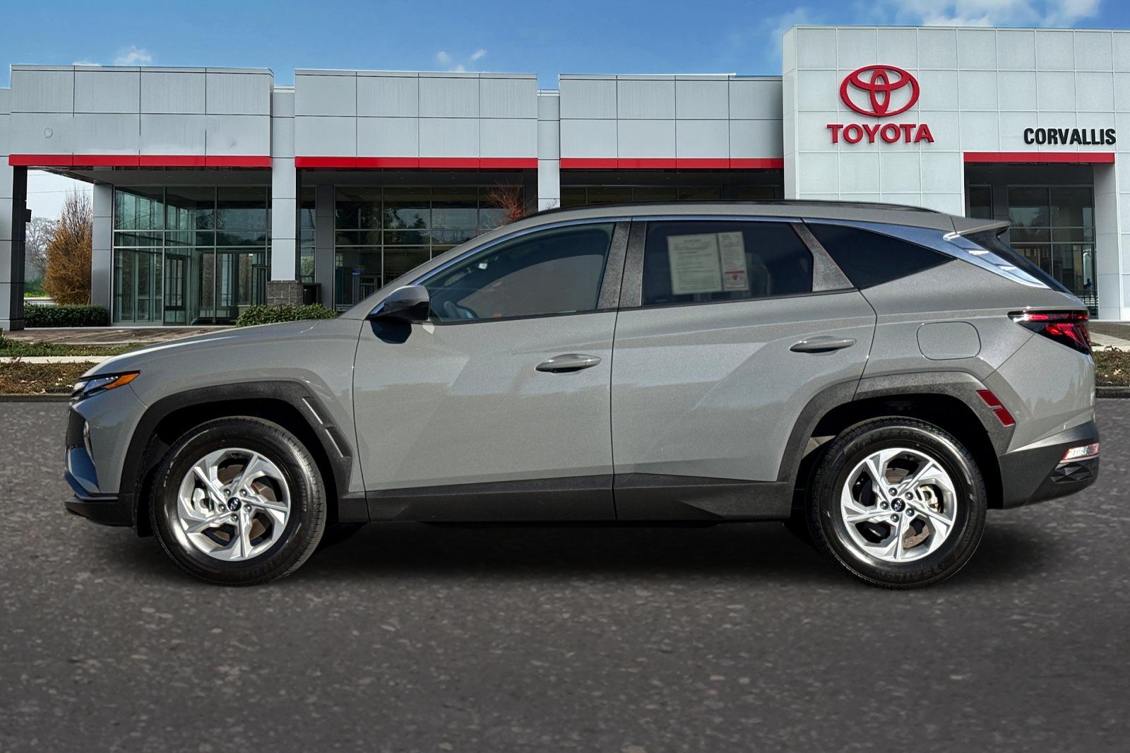 Used 2024 Gray Hyundai SEL image 7