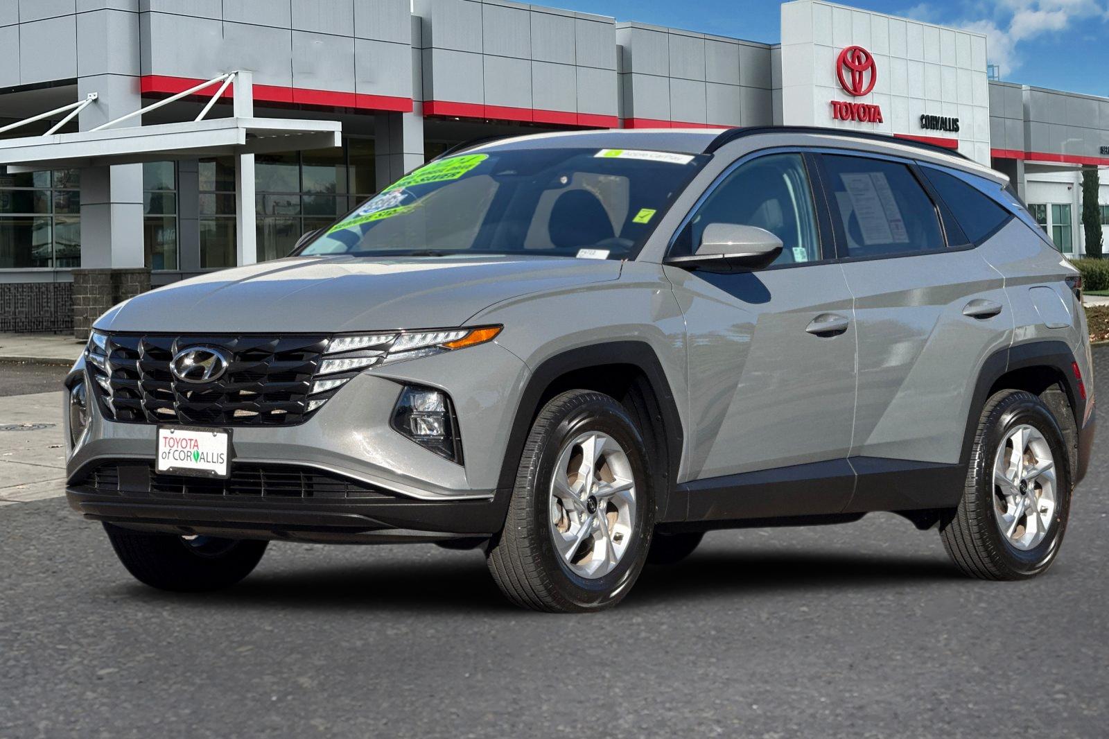 Used 2024 Gray Hyundai SEL image 8
