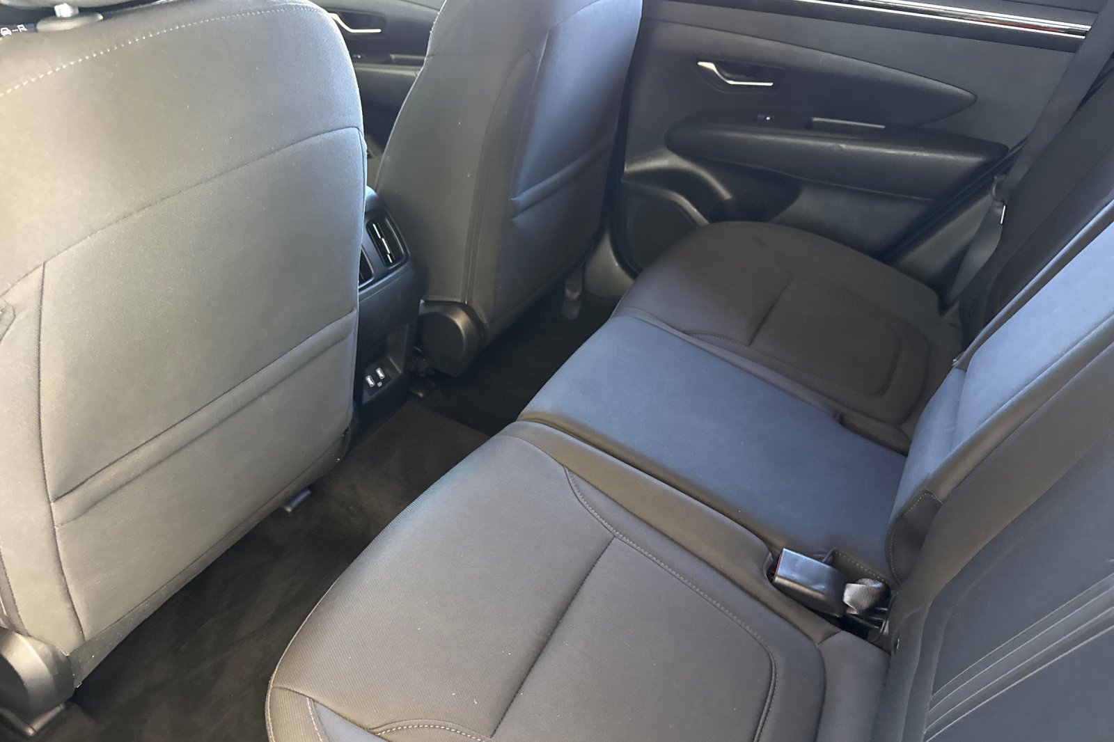 Used 2024 Gray Hyundai SEL image 12