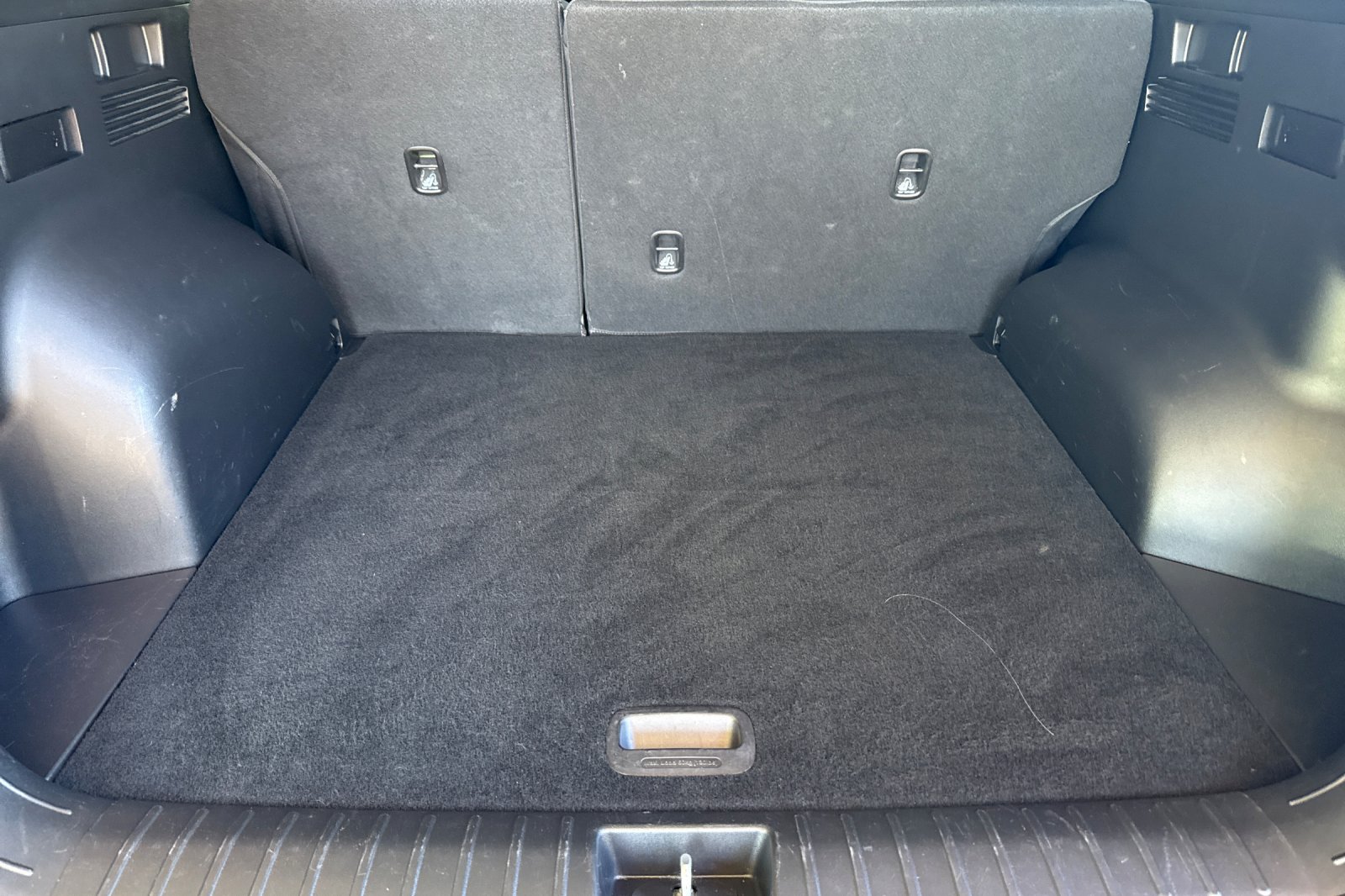 Used 2024 Gray Hyundai SEL image 15