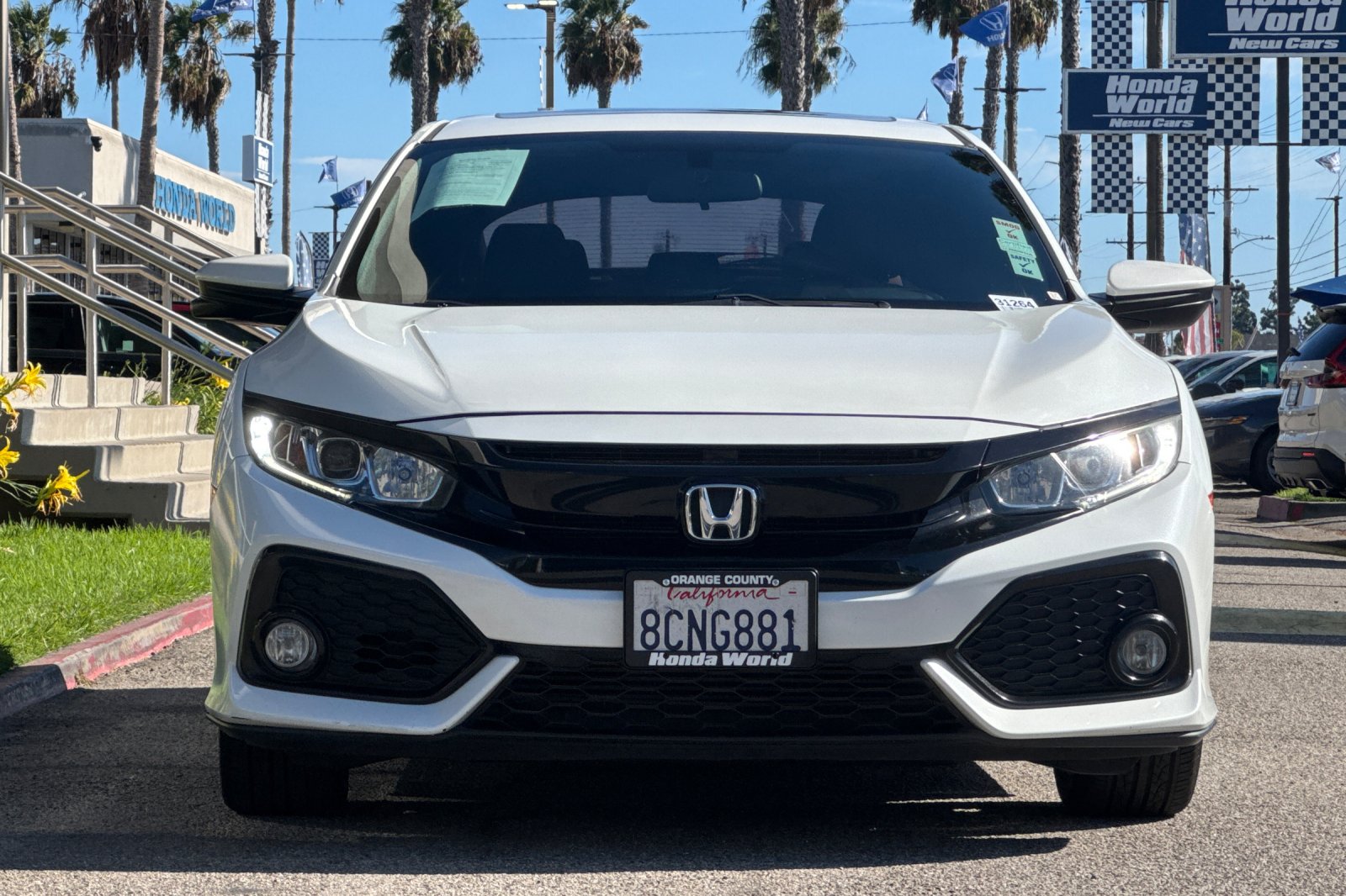 Certified Used 2018 Taffeta White Honda EX image 9