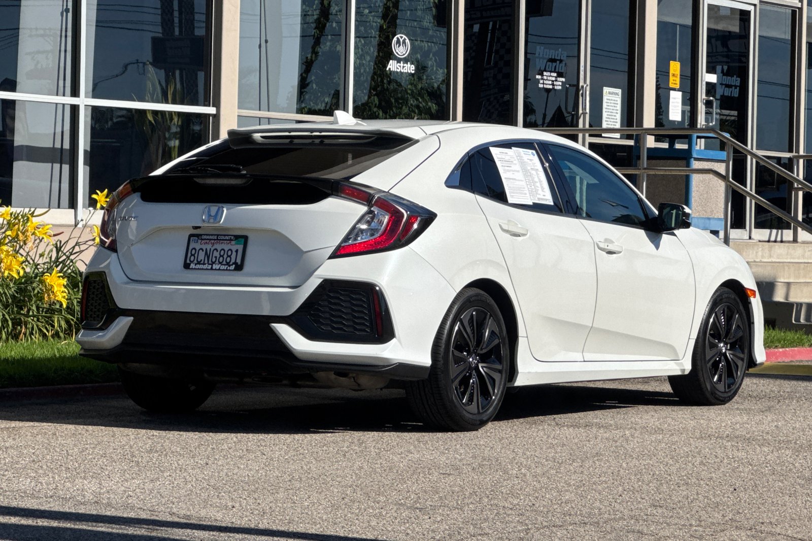 Certified Used 2018 Taffeta White Honda EX image 4