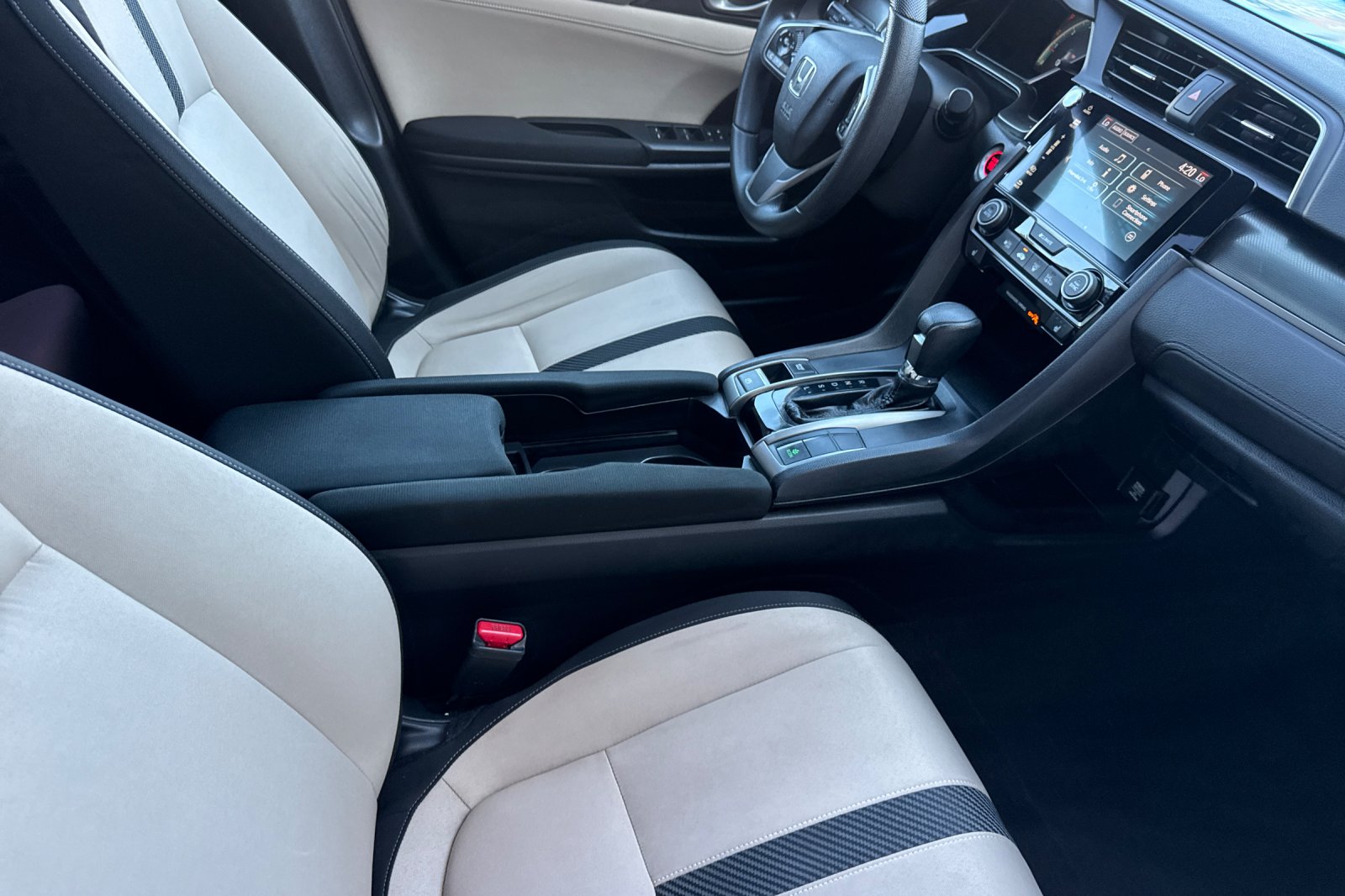Certified Used 2018 Taffeta White Honda EX image 15