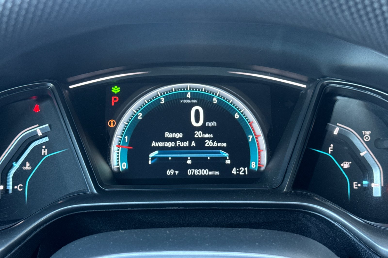 Certified Used 2018 Taffeta White Honda EX image 23