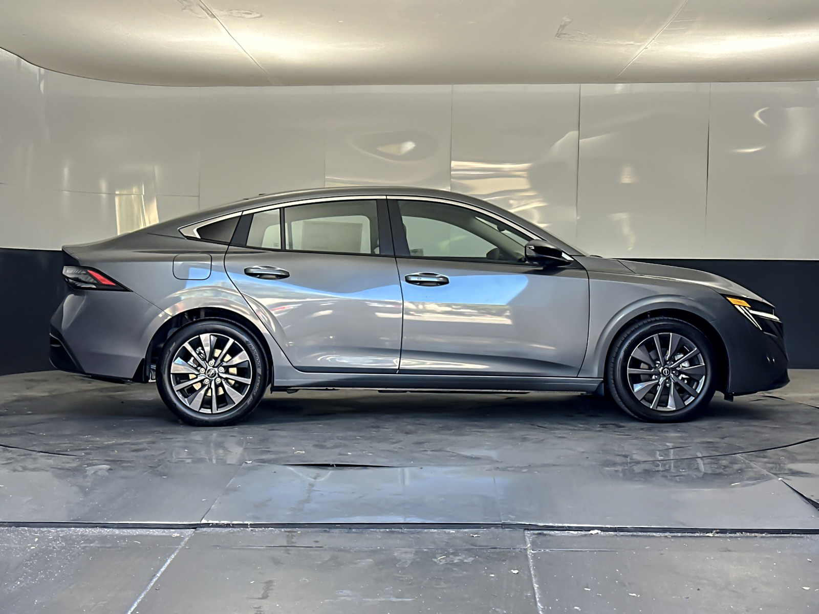 New 2027 Gray Nissan SL image 2