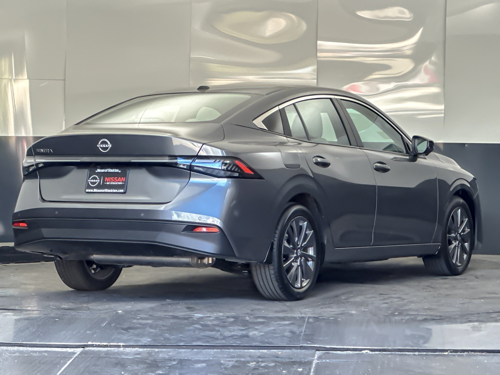 New 2027 Gray Nissan SL image 3