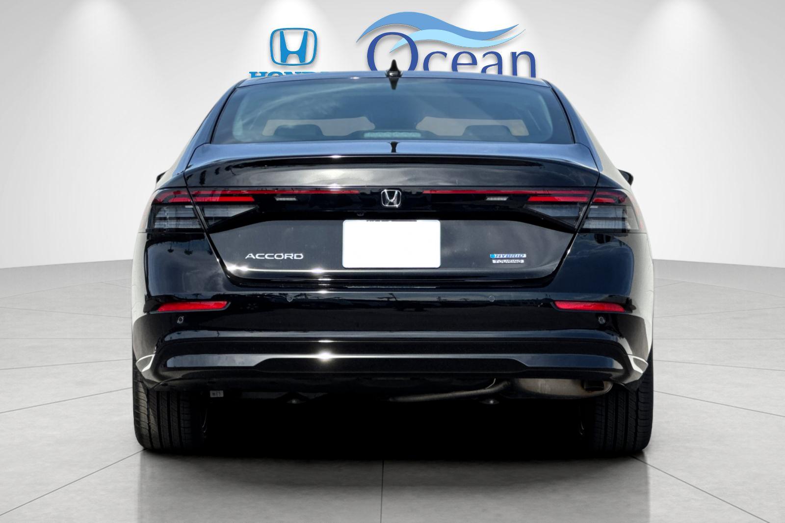 New 2026 Crystal Black Pearl Honda Touring image 4