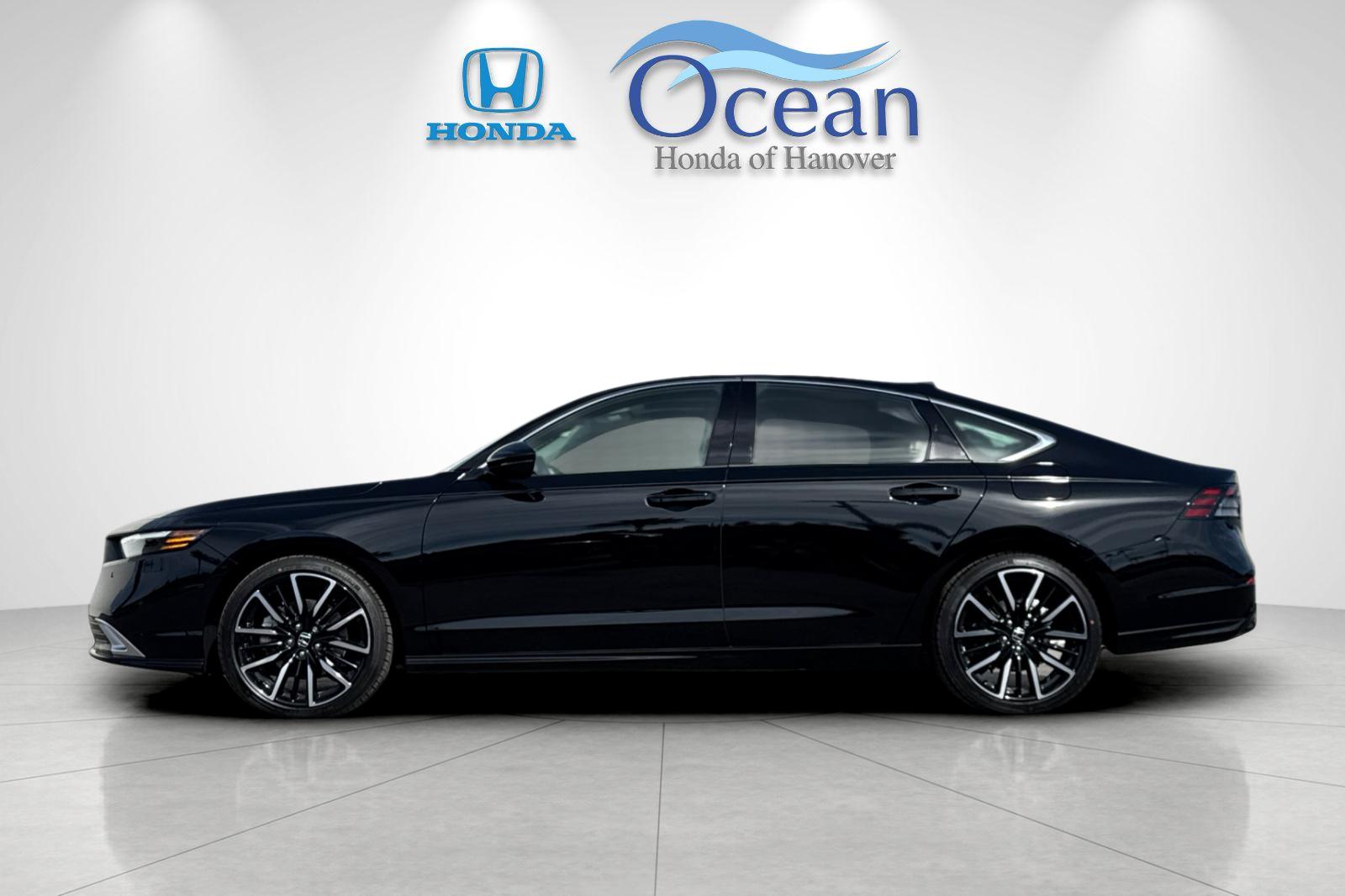 New 2026 Crystal Black Pearl Honda Touring image 2