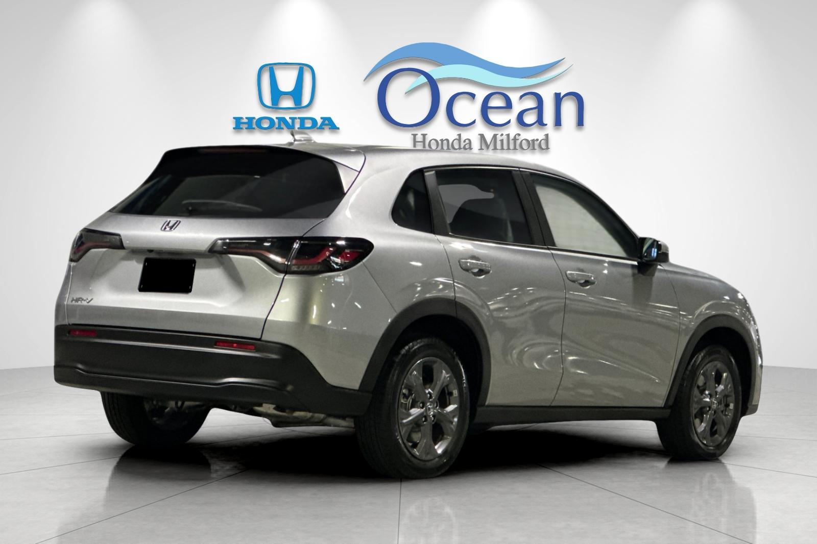New 2027 Solar Silver Metallic Honda LX image 5