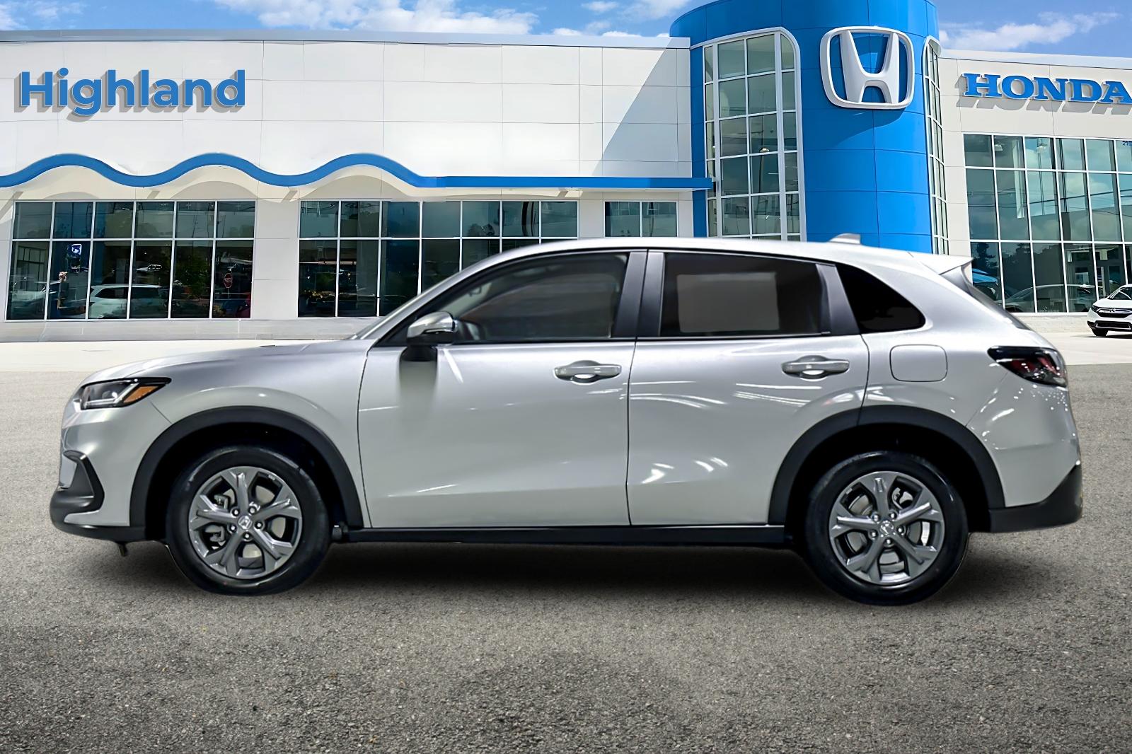 New 2027 Solar Silver Metallic Honda LX AWD image 2