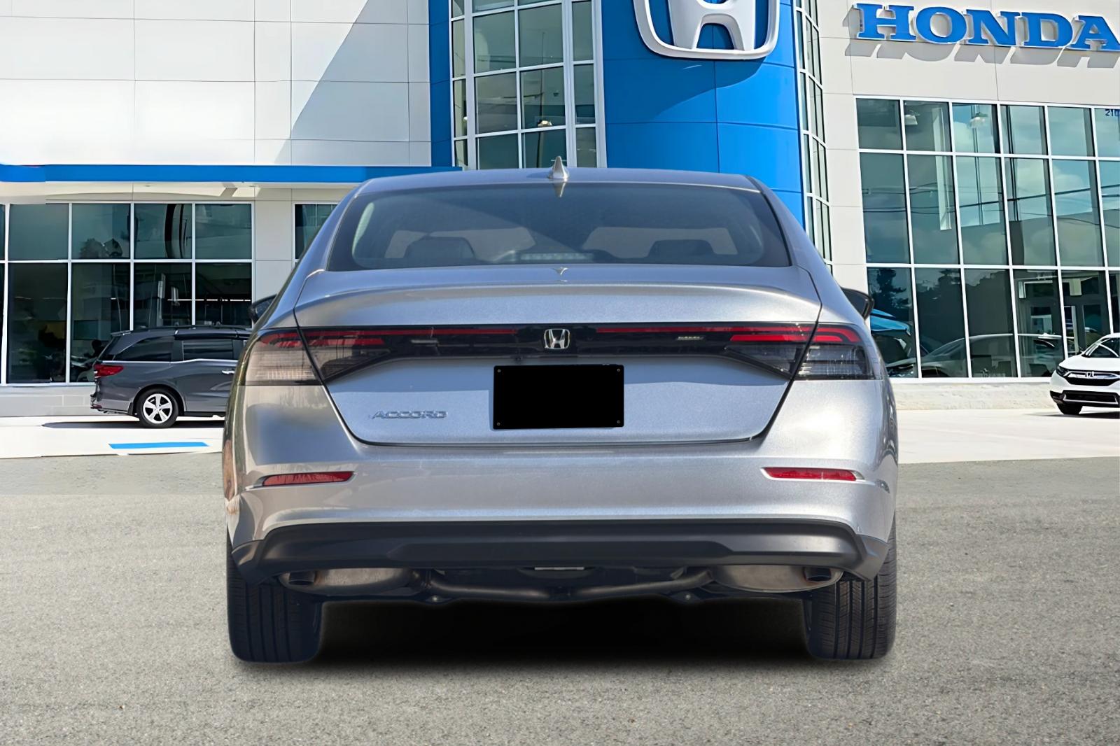 New 2026 Solar Silver Metallic Honda LX image 4