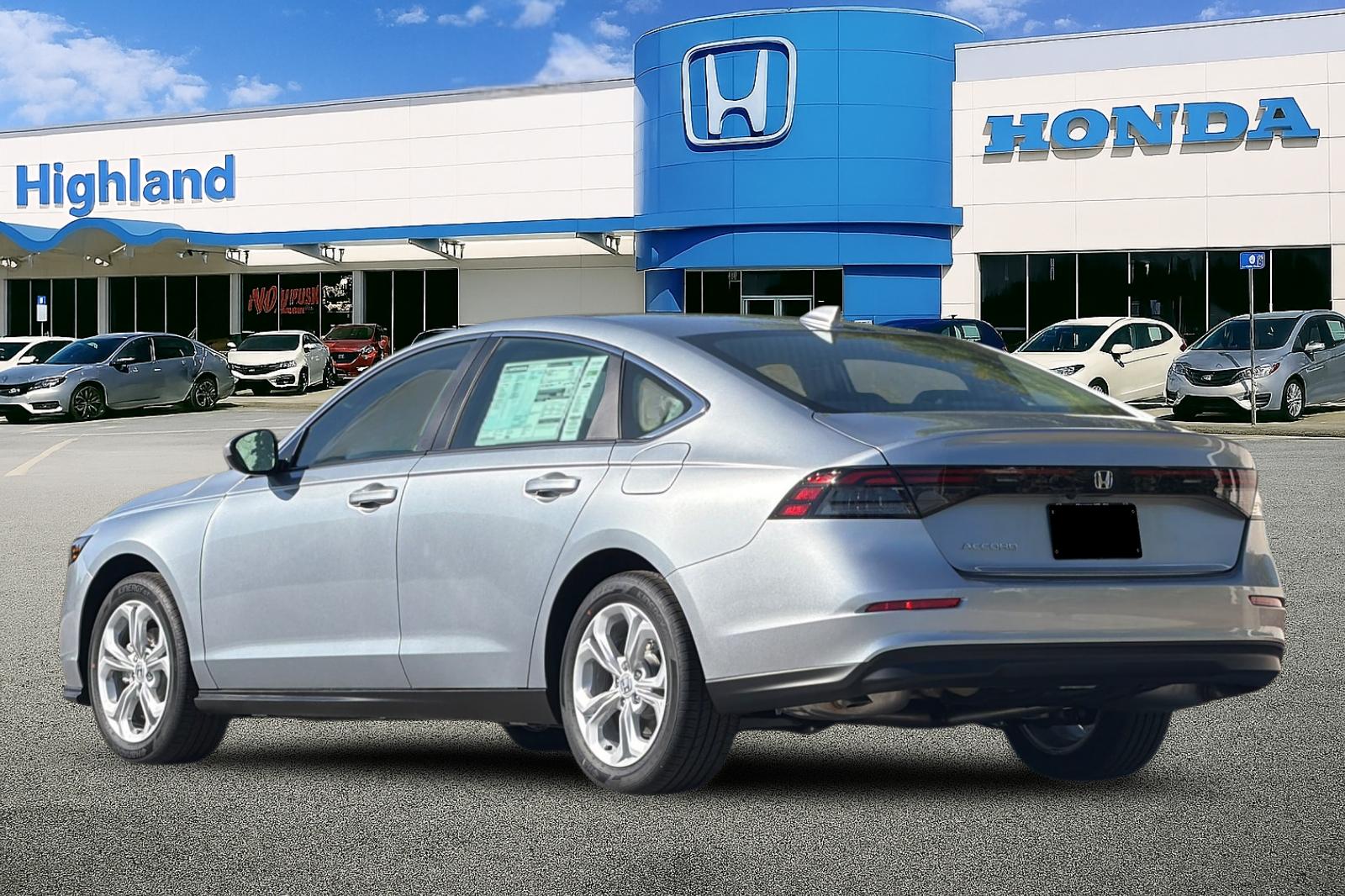 New 2026 Solar Silver Metallic Honda LX image 3