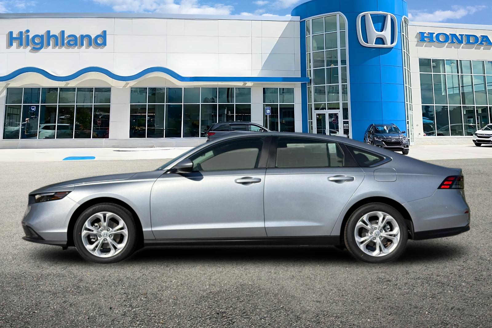 New 2026 Solar Silver Metallic Honda LX image 2