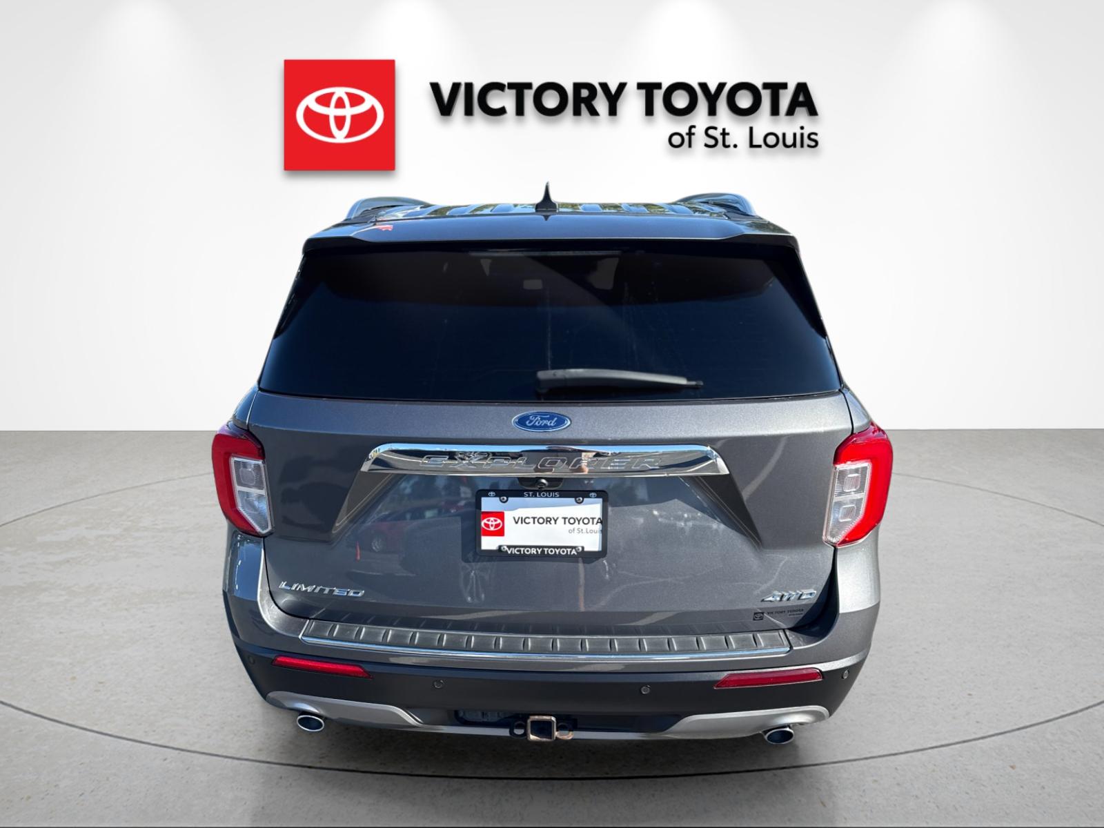 Used 2021 Gray Ford Limited image 4