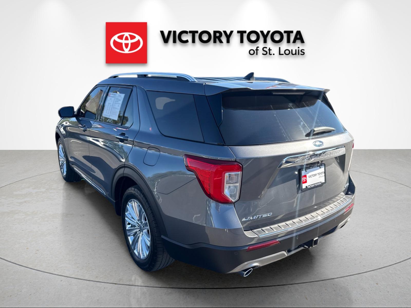 Used 2021 Gray Ford Limited image 5