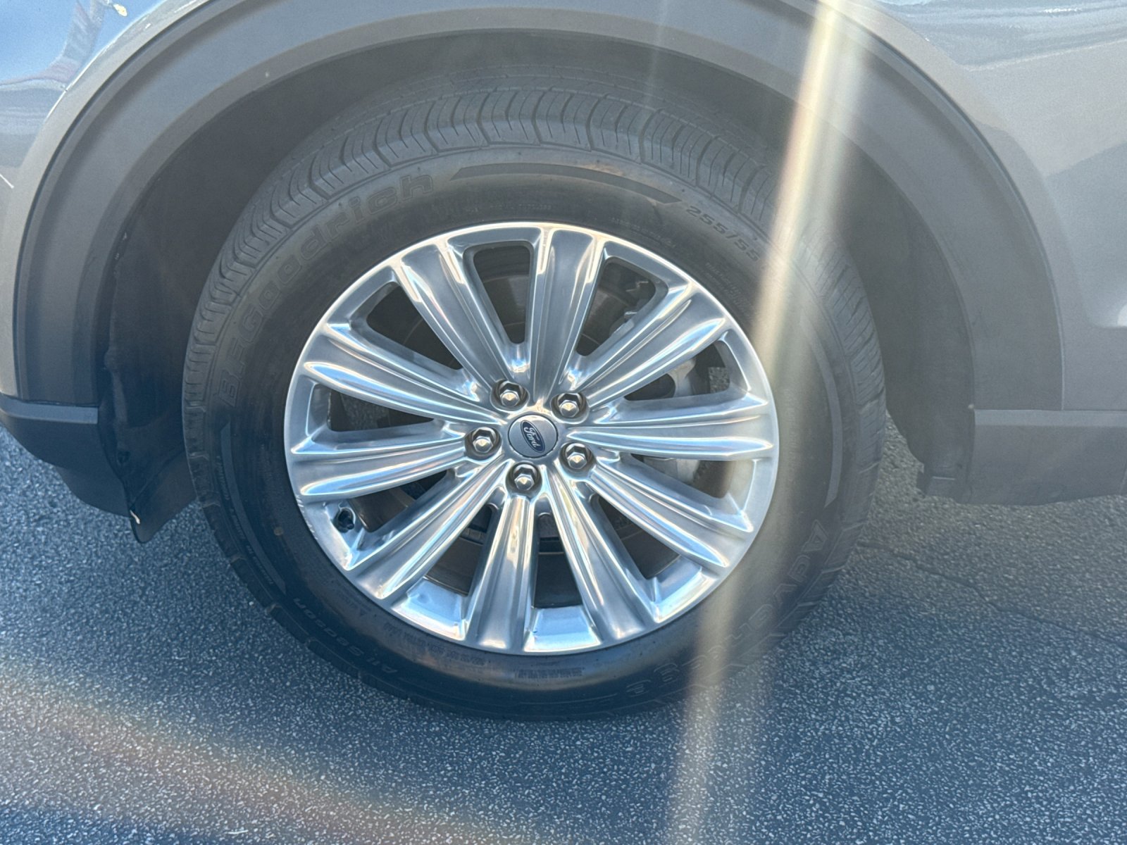 Used 2021 Gray Ford Limited image 20