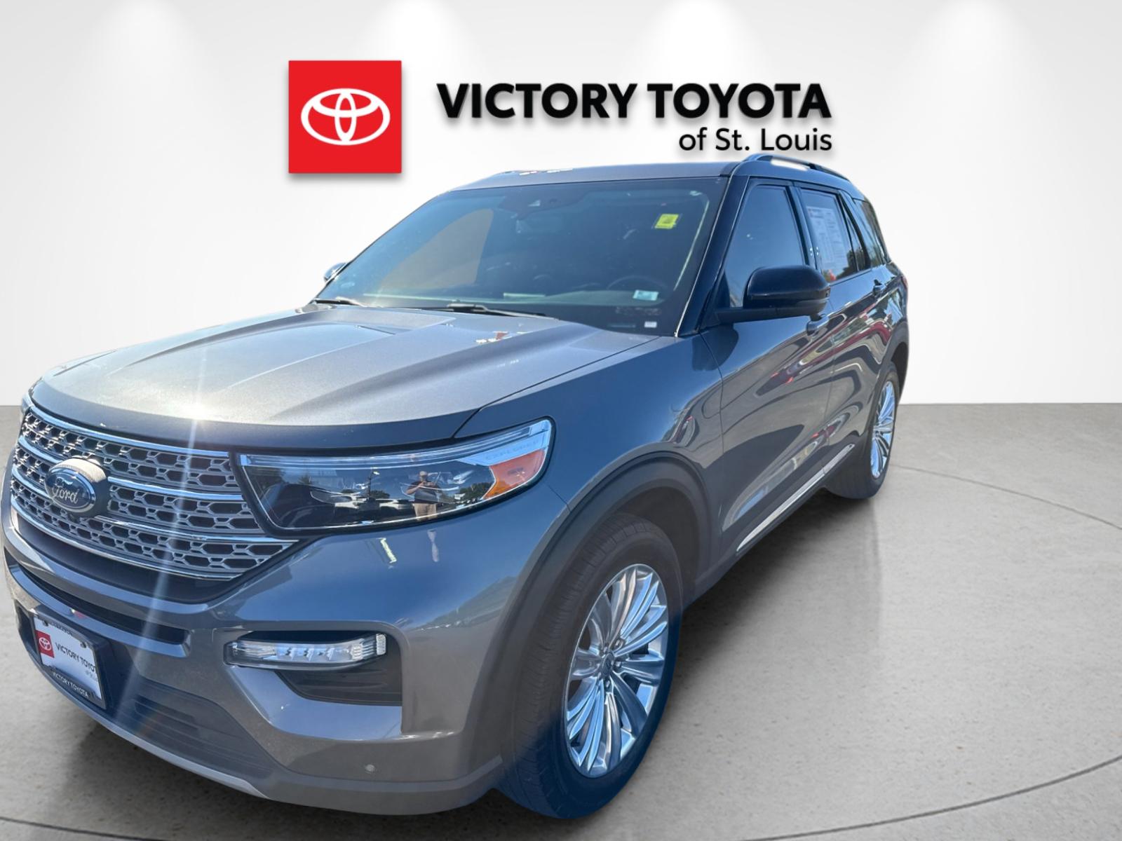 Used 2021 Gray Ford Limited image 7