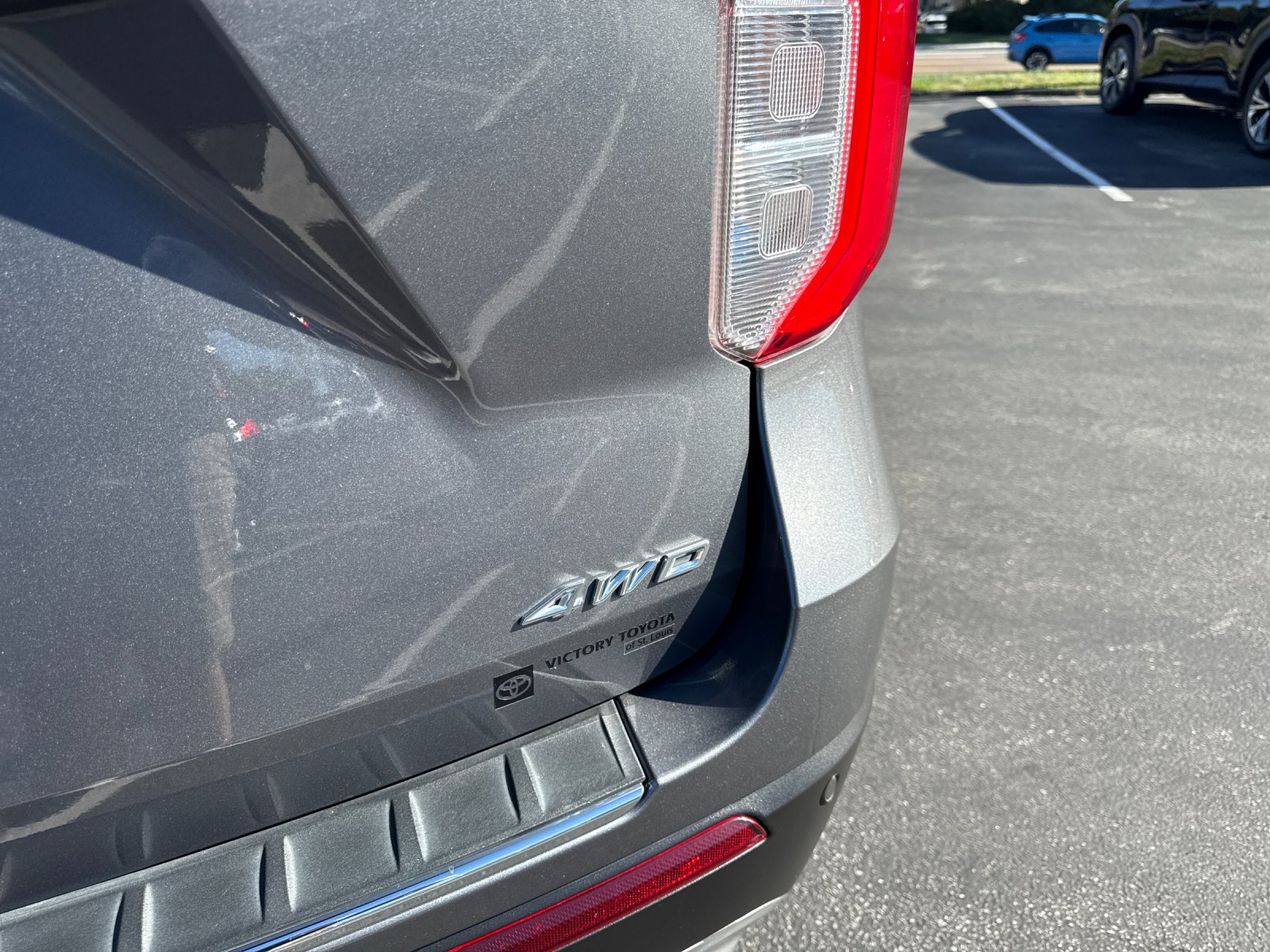 Used 2021 Gray Ford Limited image 24