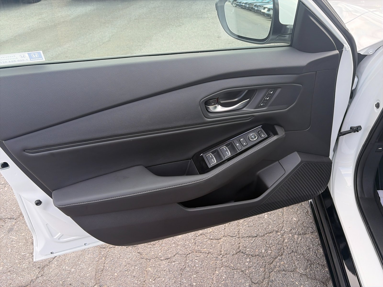 New 2026 Platinum White Pearl Honda Touring Hybrid image 12