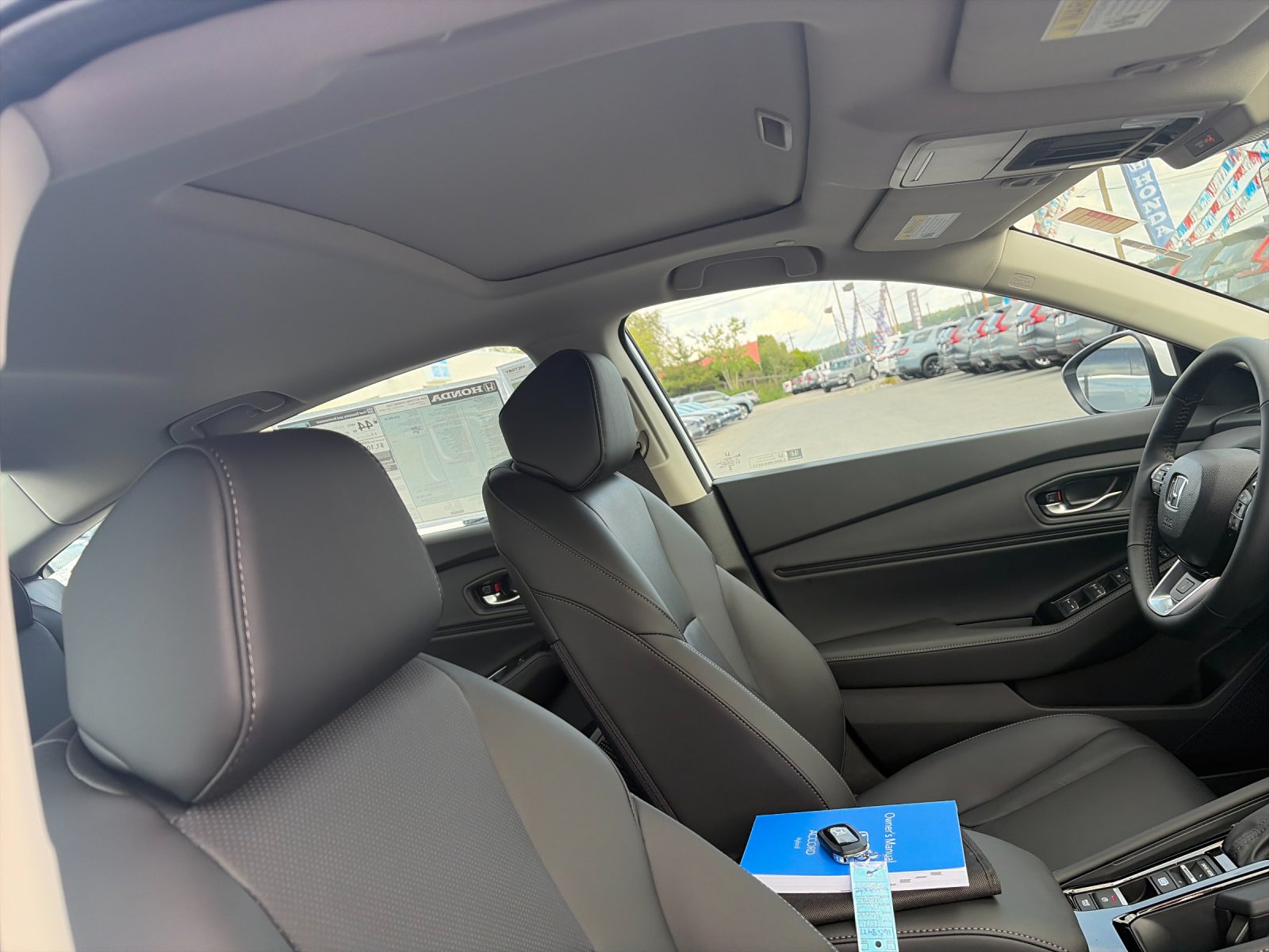 New 2026 Platinum White Pearl Honda Touring Hybrid image 19