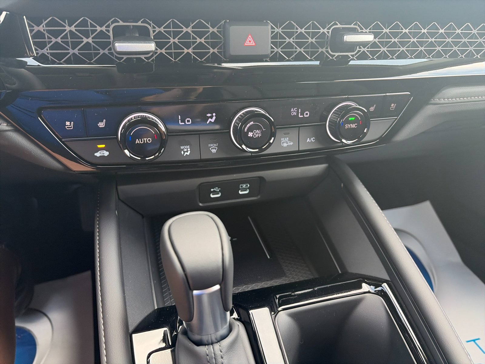 New 2026 Platinum White Pearl Honda Touring Hybrid image 25