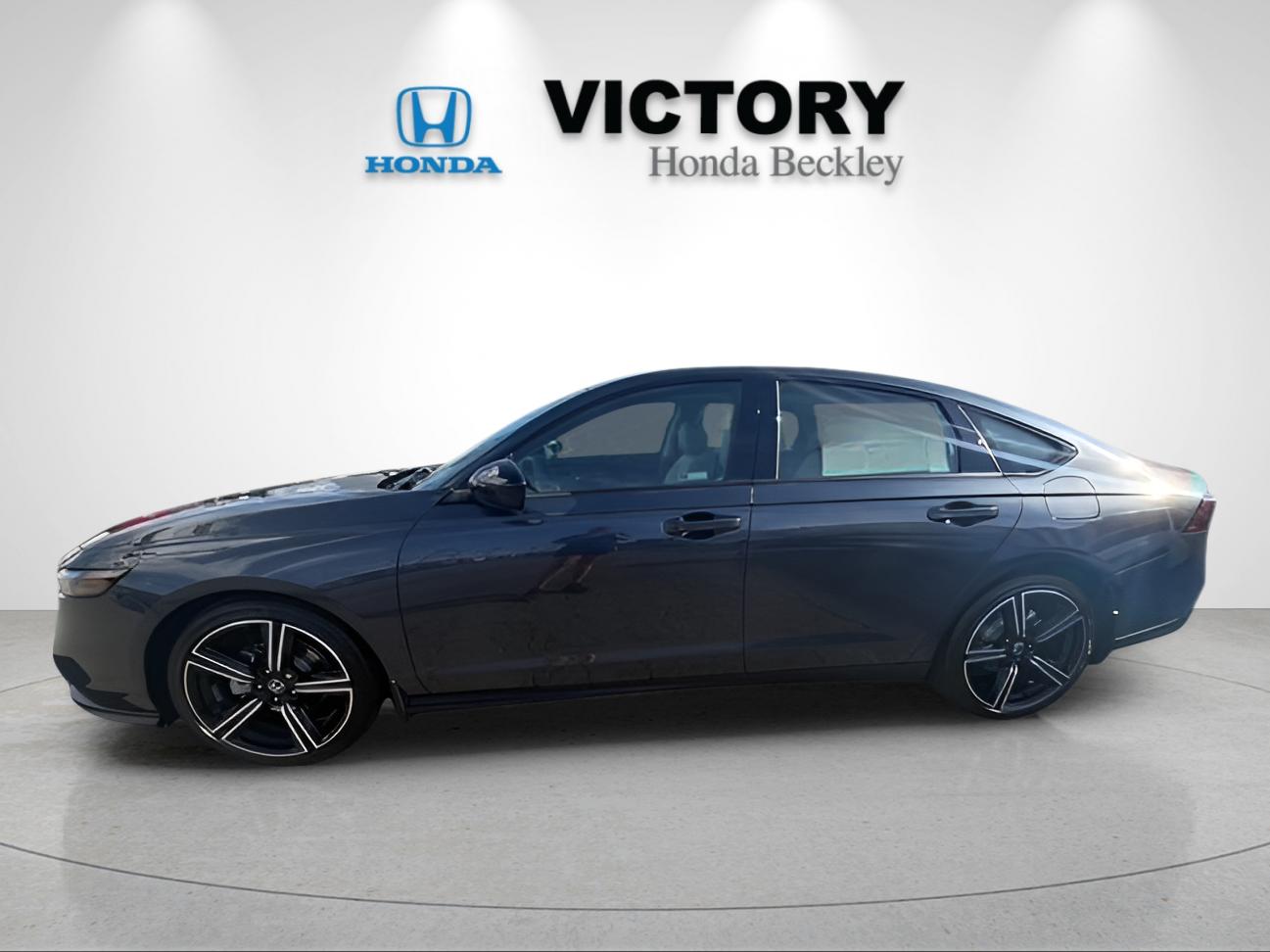 New 2026 Meteorite Gray Metallic Honda SE image 2