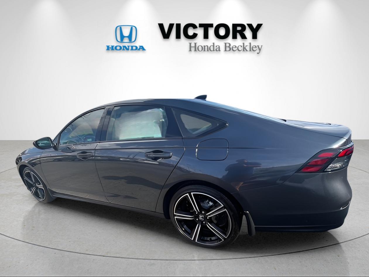 New 2026 Meteorite Gray Metallic Honda SE image 3
