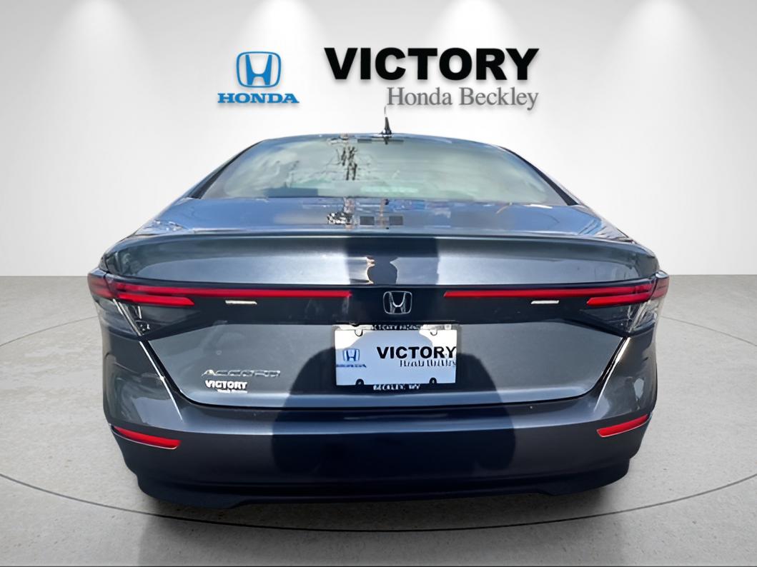 New 2026 Meteorite Gray Metallic Honda SE image 4